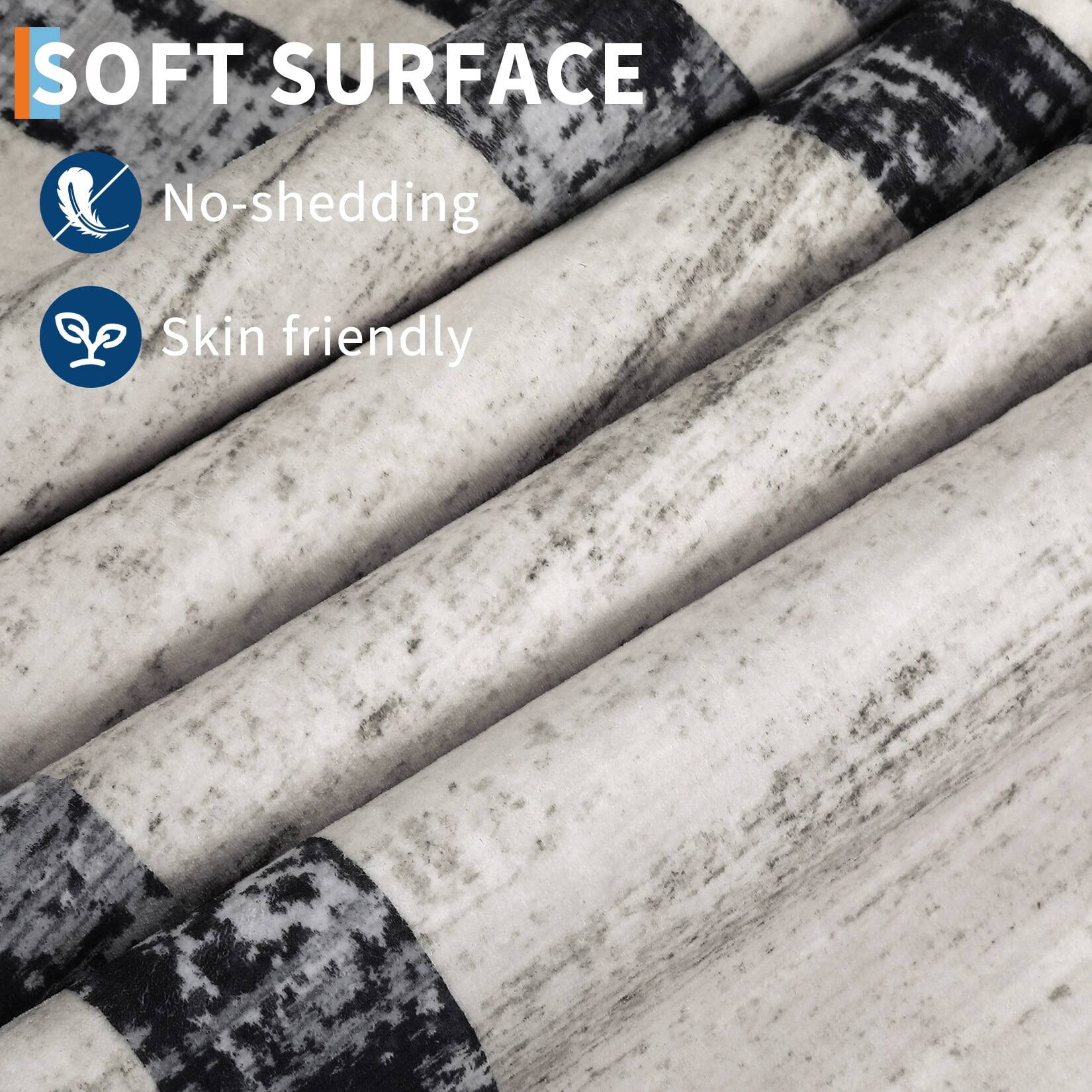 SOFT SURFACE  
- No-shedding  
- Skin friendly