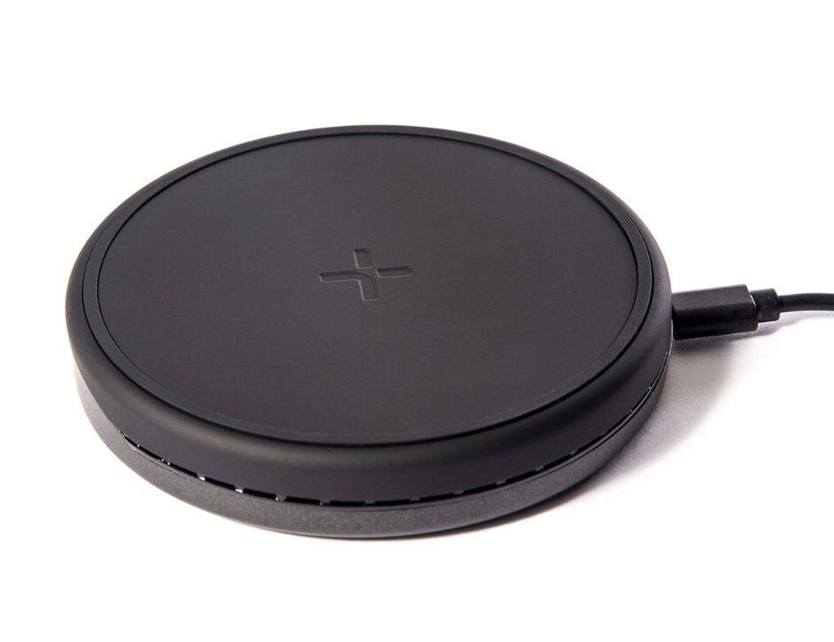Front. TYLT - Tylt Crest Convertible Pad + Stand | Fastest Wireless Charger | Converts From Pad To Stand | Charges Through Most Cases - Black.