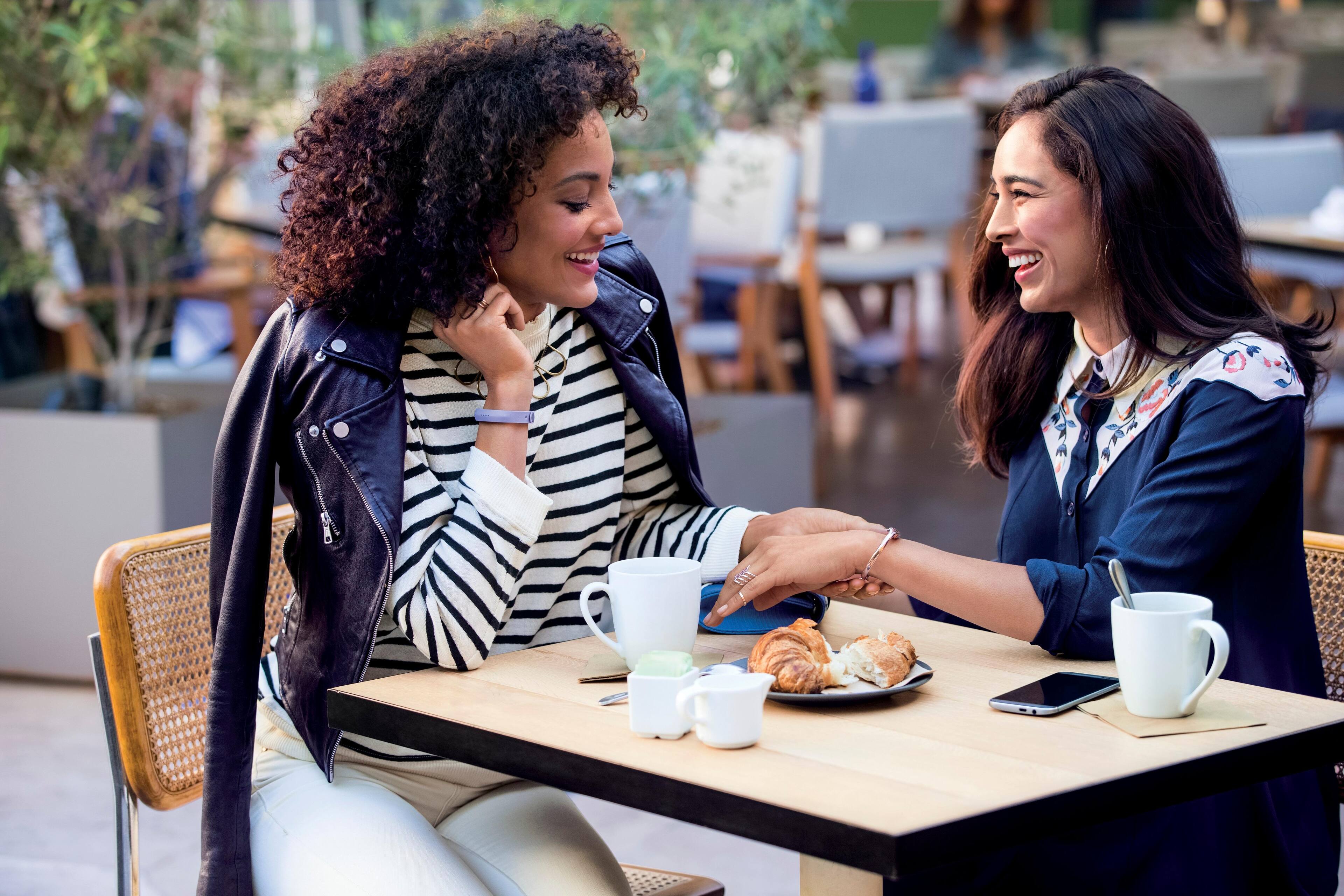 Alt View 12. Fitbit - Bangle for Fitbit Flex 2 - Small.