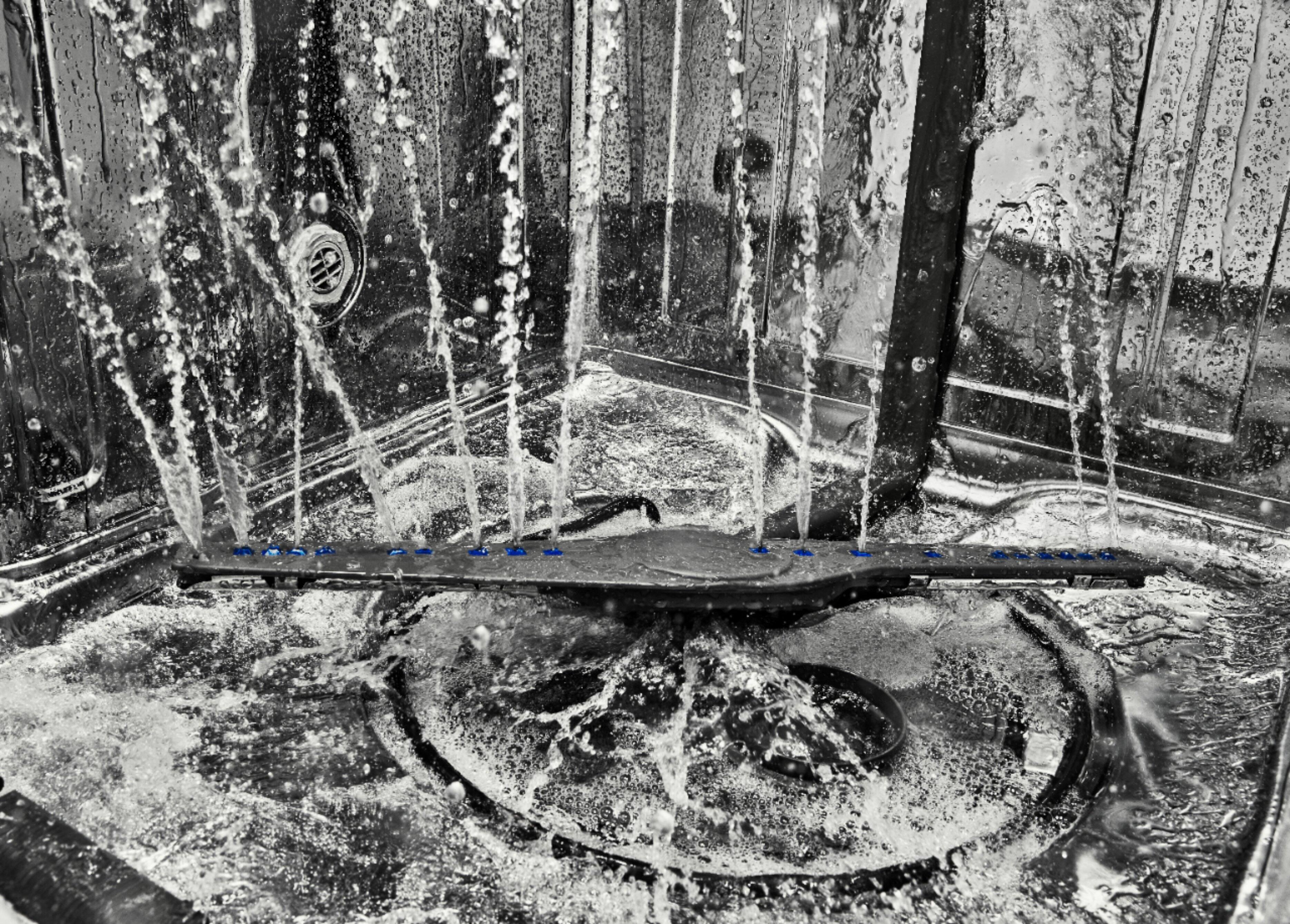 Alt View 13. Whirlpool - 24" Built-In Dishwasher - Fingerprint Resistant Black Stainless.