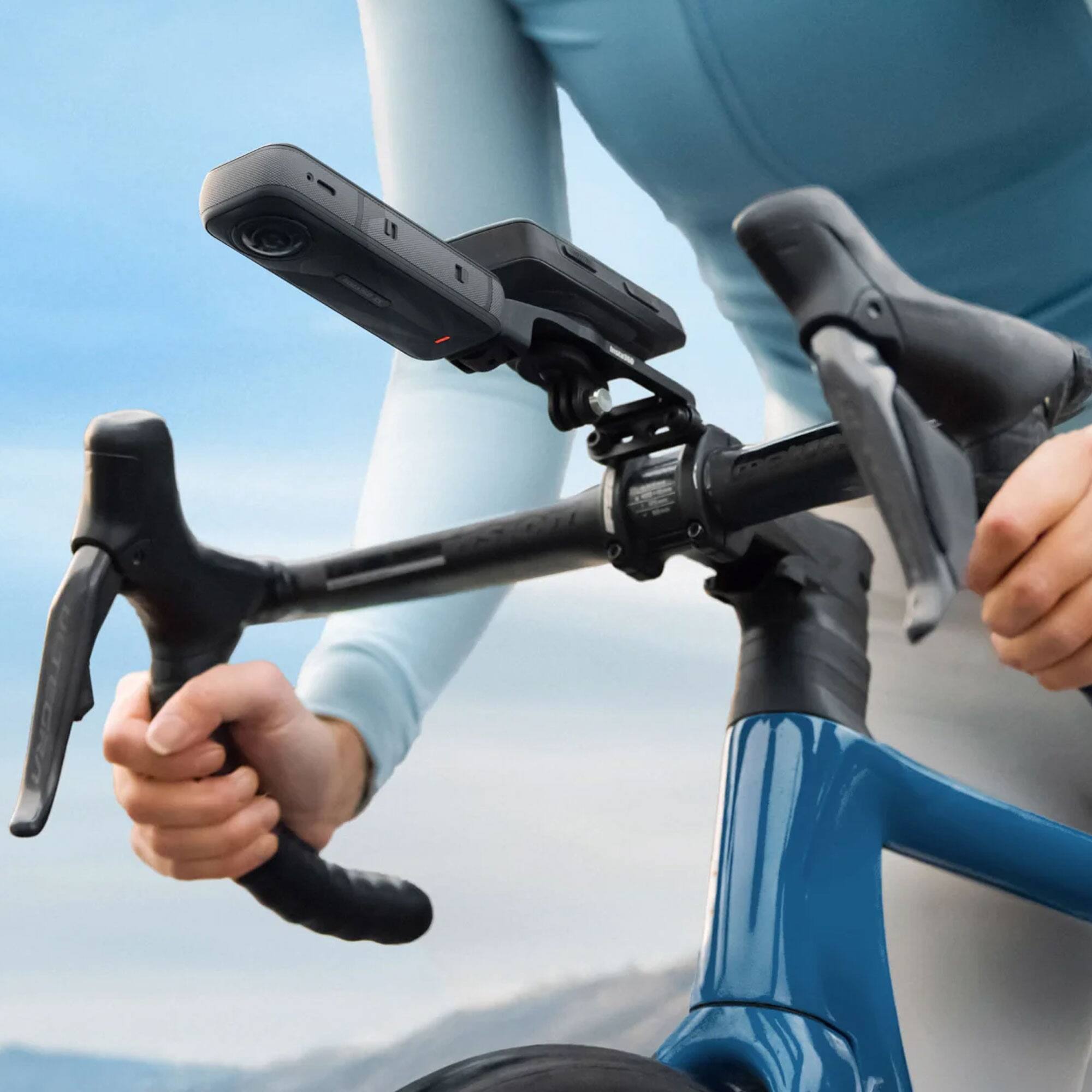 Alt View 2. Insta360 - Insta360 X5 - 8K 360° Action Camera Bundle - Black.