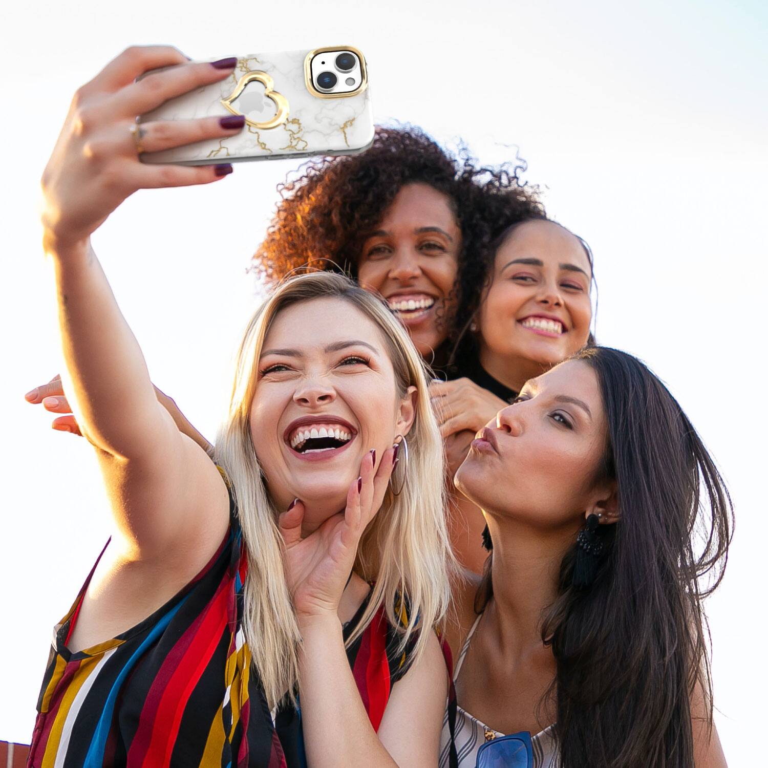 Angle. Vena - vLove Glitter Heart Case for Apple iPhone 14 / iPhone 13 - White Marble - Multicolored.