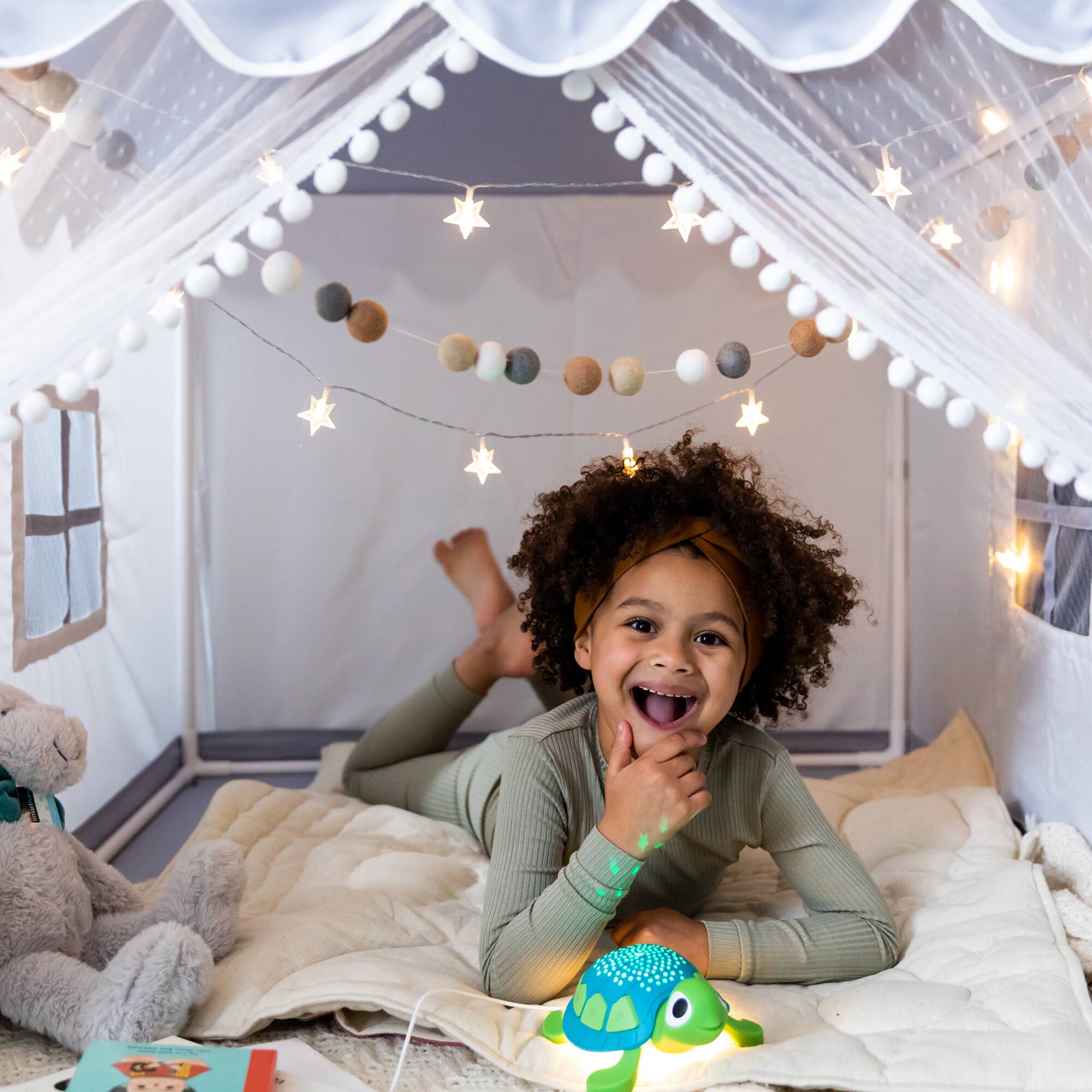 Alt View 1. Yogasleep - Yogasleep Soundscene Sound Machine - Green/Blue.