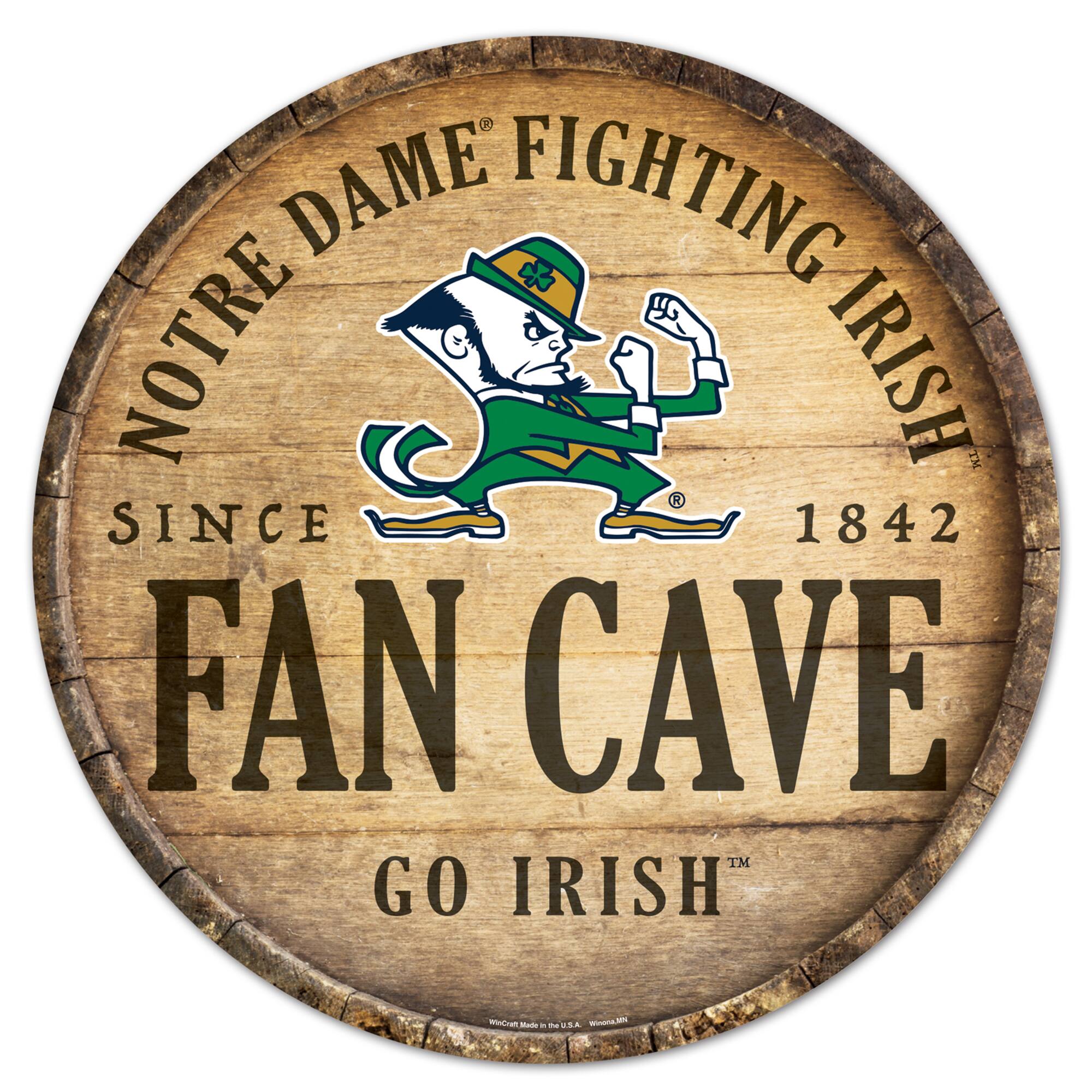 NOTRE DAME FIGHTING IRISH  
SINCE 1842  
FAN CAVE  
GO IRISH