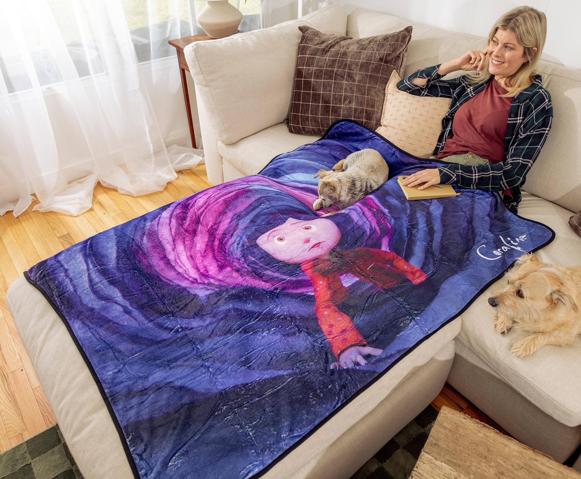 Alt View 4. Surreal Entertainment - Coraline Fleece Throw Blanket | 45 x 60 Inches - Blue.