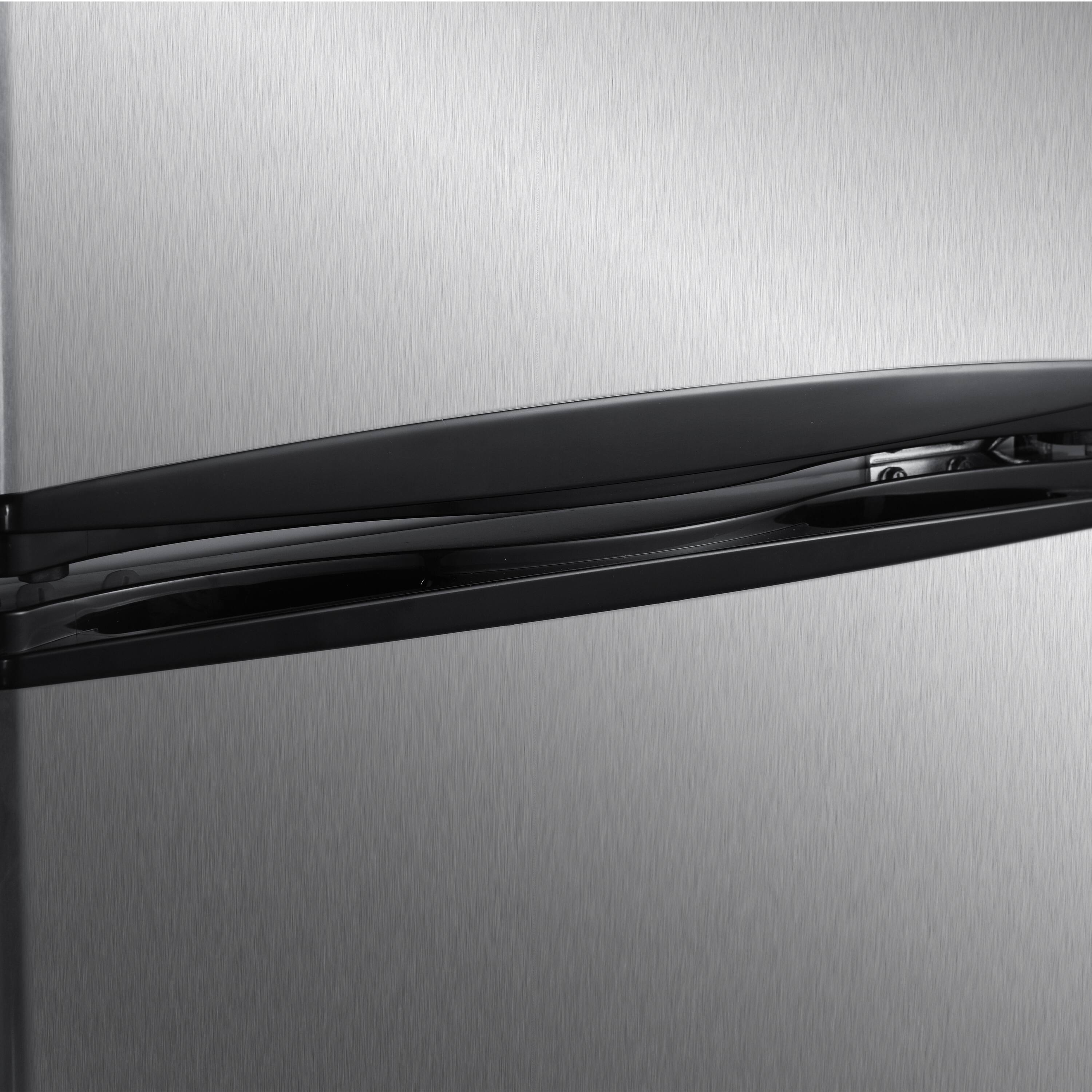 Left. Avanti - 3.1 cu. ft. Compact Refrigerator - Black.