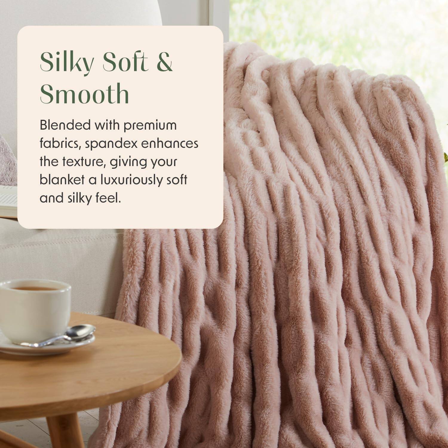 Silky Soft & Smooth

Blended with premium fabrics, spandex enhances the texture, giving your blanket a luxuriously soft and silky feel.