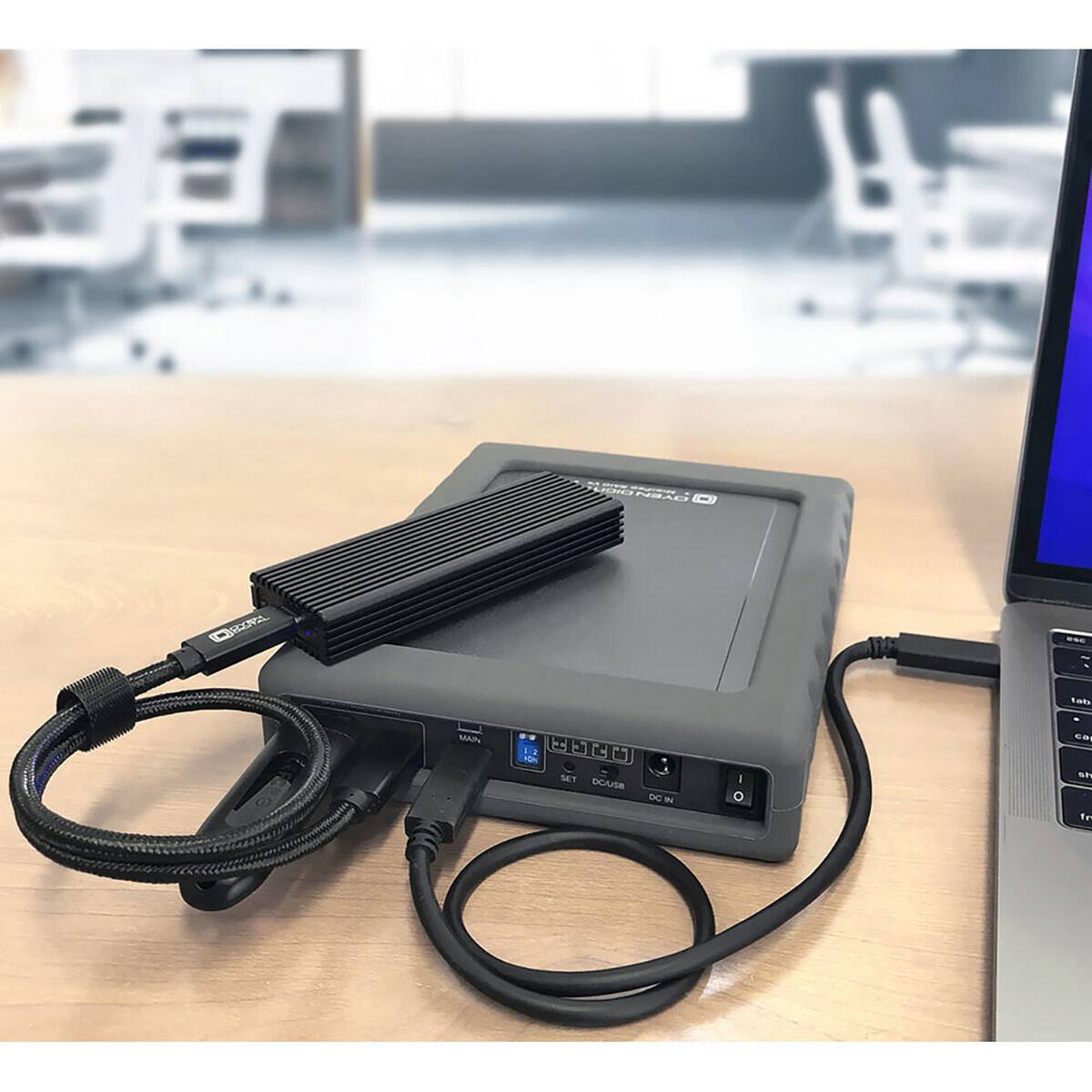 AORSAG C CSRA & ats MAN 5G H 13 L rm SET DCUSR DC IN - sn tr