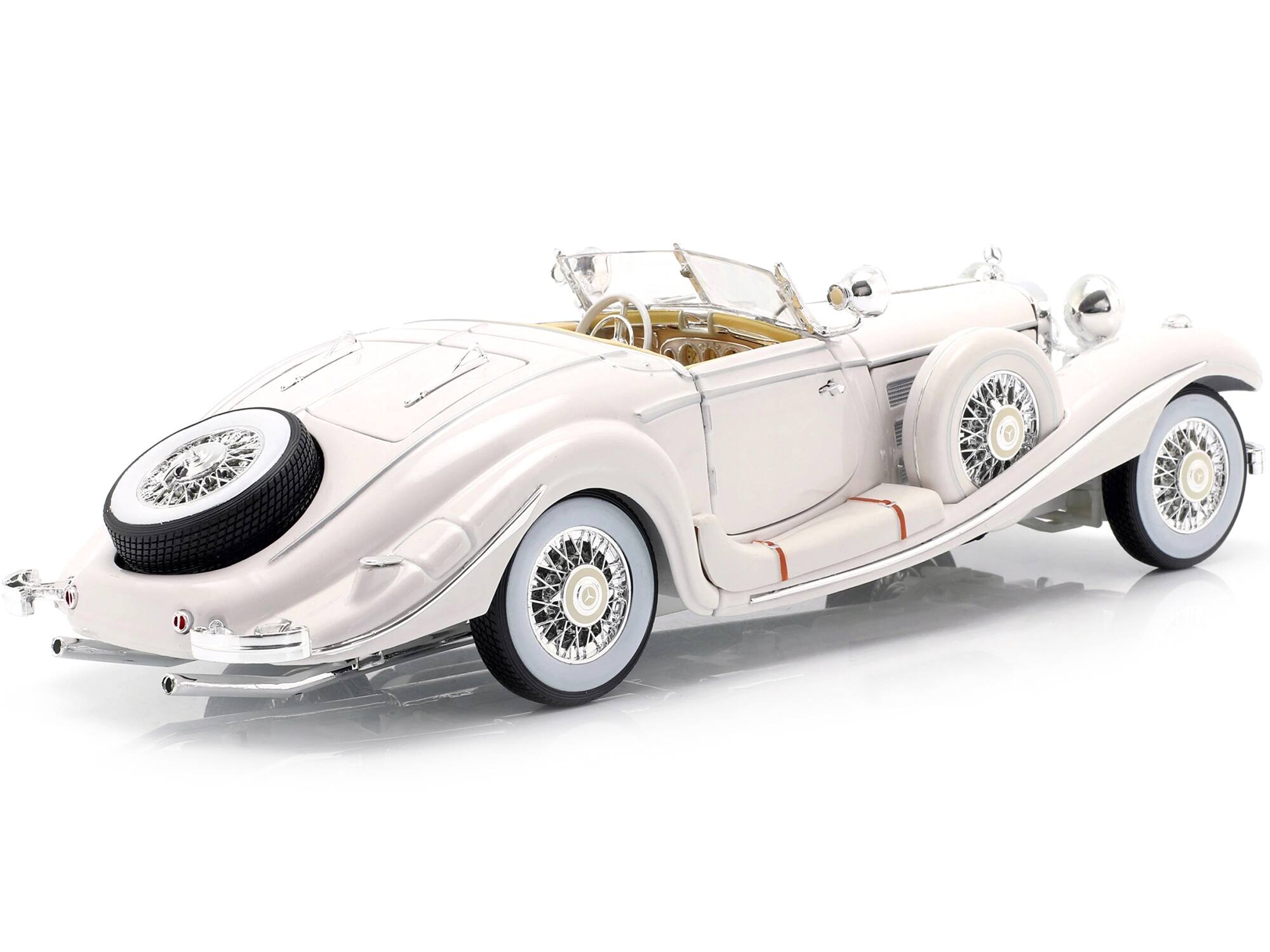 Alt View 4. Maisto - 1936 Mercedes Benz 500 K Special Roadster White 1/18 Diecast Model Car by Maisto.