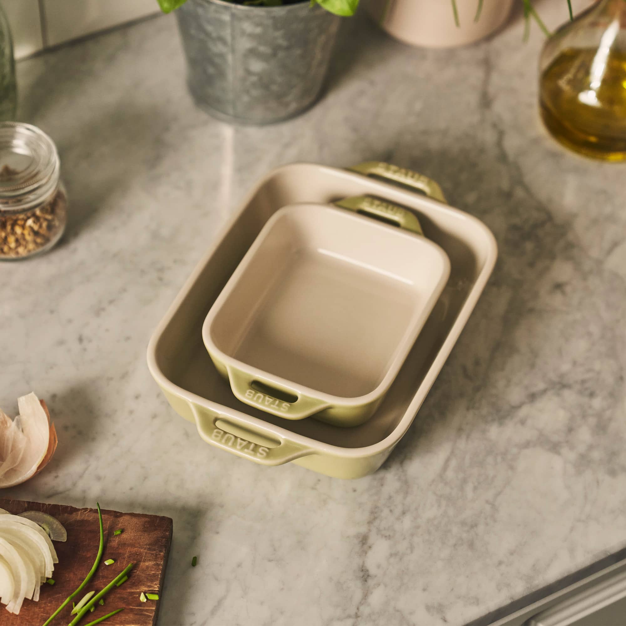 Staub - Ceramic 2-pc Rectangular Baking Dish Set - Macaron Pastel - Green - Thumbnail 3