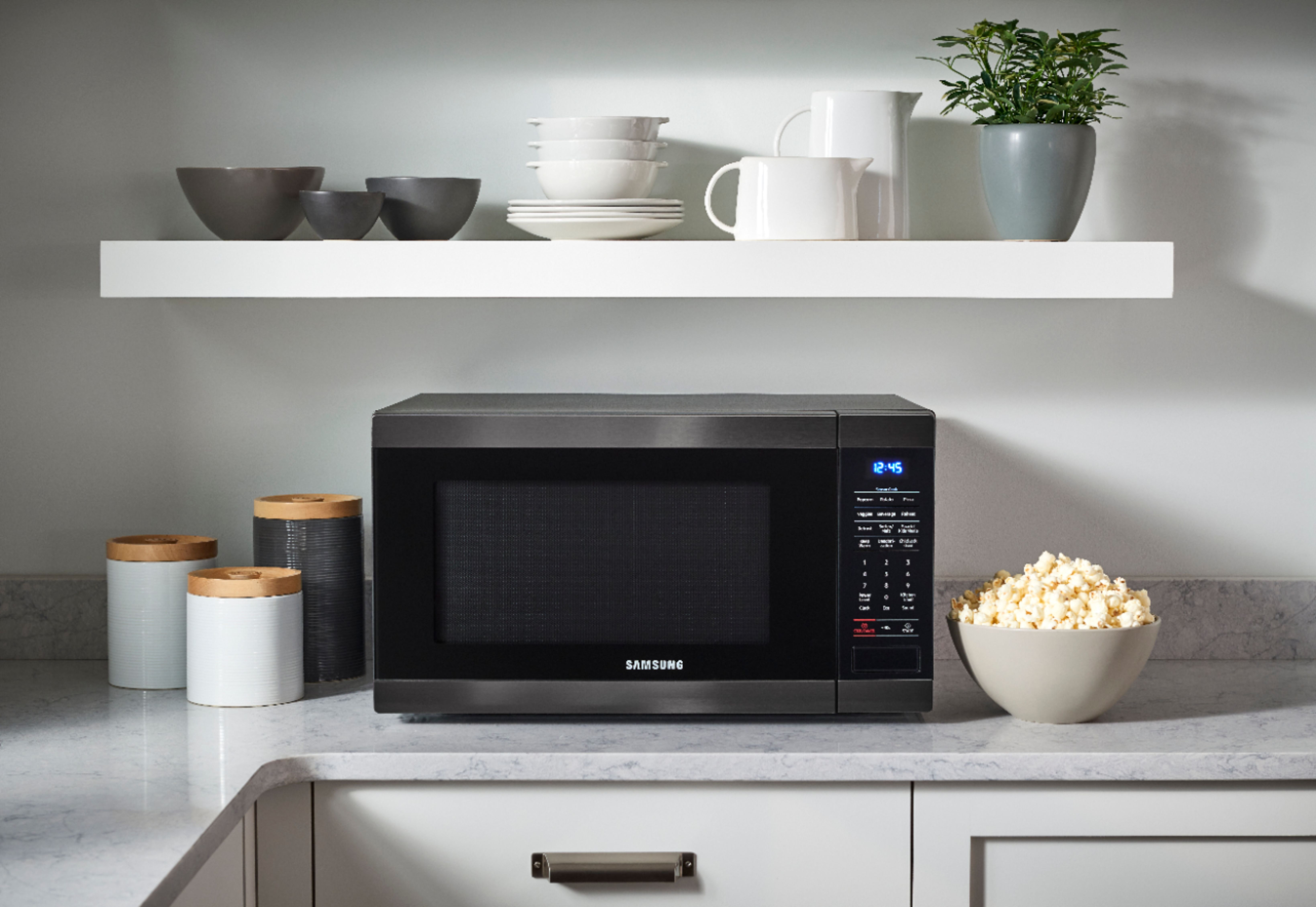 Samsung 1 9 Cu Ft Full Size Countertop Microwave With Sensor