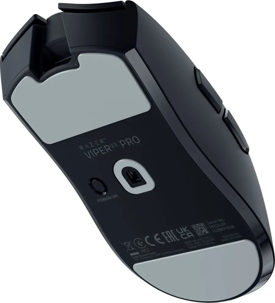 The text on the image reads: "RAZER PRO VIPERV3 POWER/DPI Serial No.: PM2428 H28801838 UK DC CEEA CA -0512 DRAZERIE 9 CHONA CE No: RZ01 -05120100 MADE Model Rzon -05 Amoos D/No. HaltingSV=200ml 50 Rating 052 Huemburg Germany iEuropal Gmbhy 22001 Vazer grerbgl 25 betas."