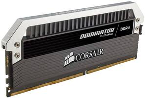 CORSAIR - DOMINATOR PLATINUM 32GB (2PK 16GB) 3.0GHz DDR4 Desktop Memory with DHX cooling - Black/silver - Front_Zoom