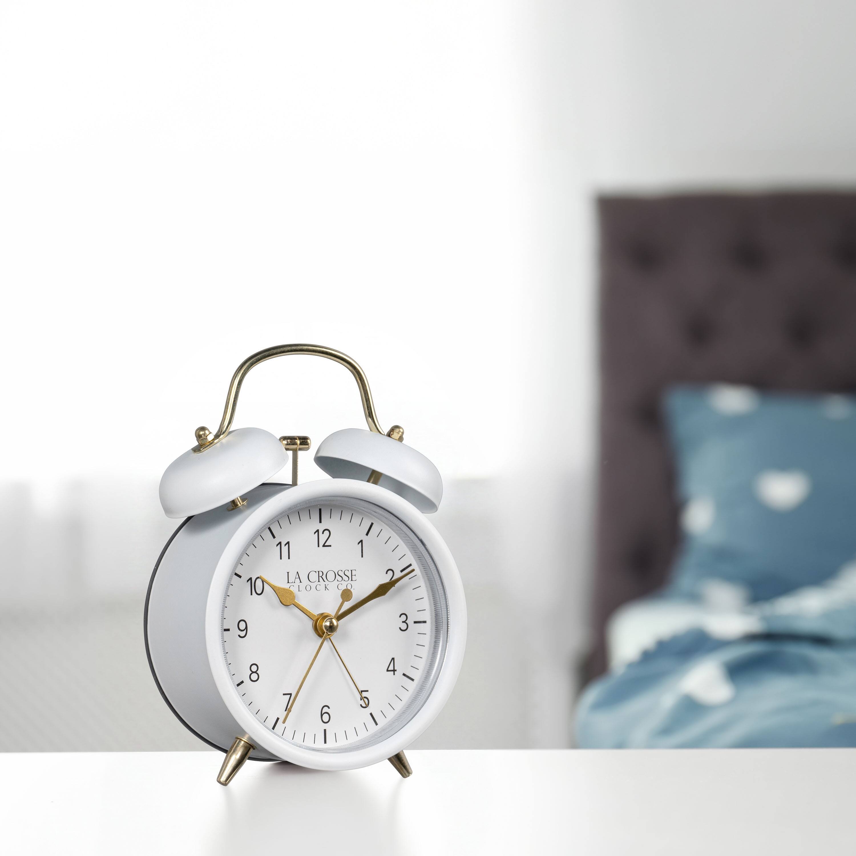 10 9  
12 11 1 LA CROSSE CLOCK CO.  
2 3  
8  
7  
6  
5  
4