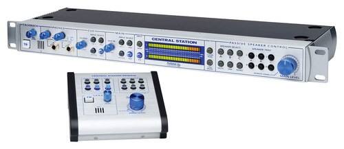 Front. PreSonus - Central Station PLUS Studio Control Center - Gray.