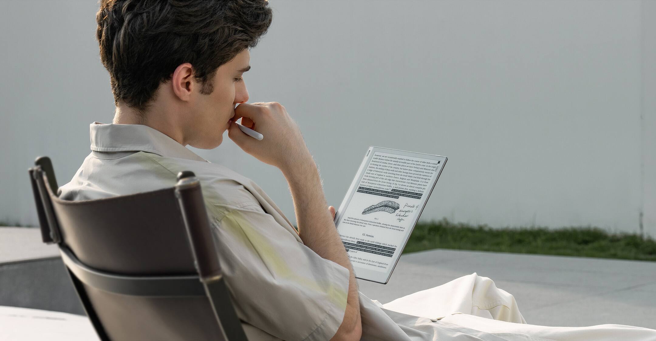 The text on the image reads: "a puut f Stdee siogons s ar". This is a combination of words that do not make sense in any language. It is not possible to group or correct this text without additional context or information.