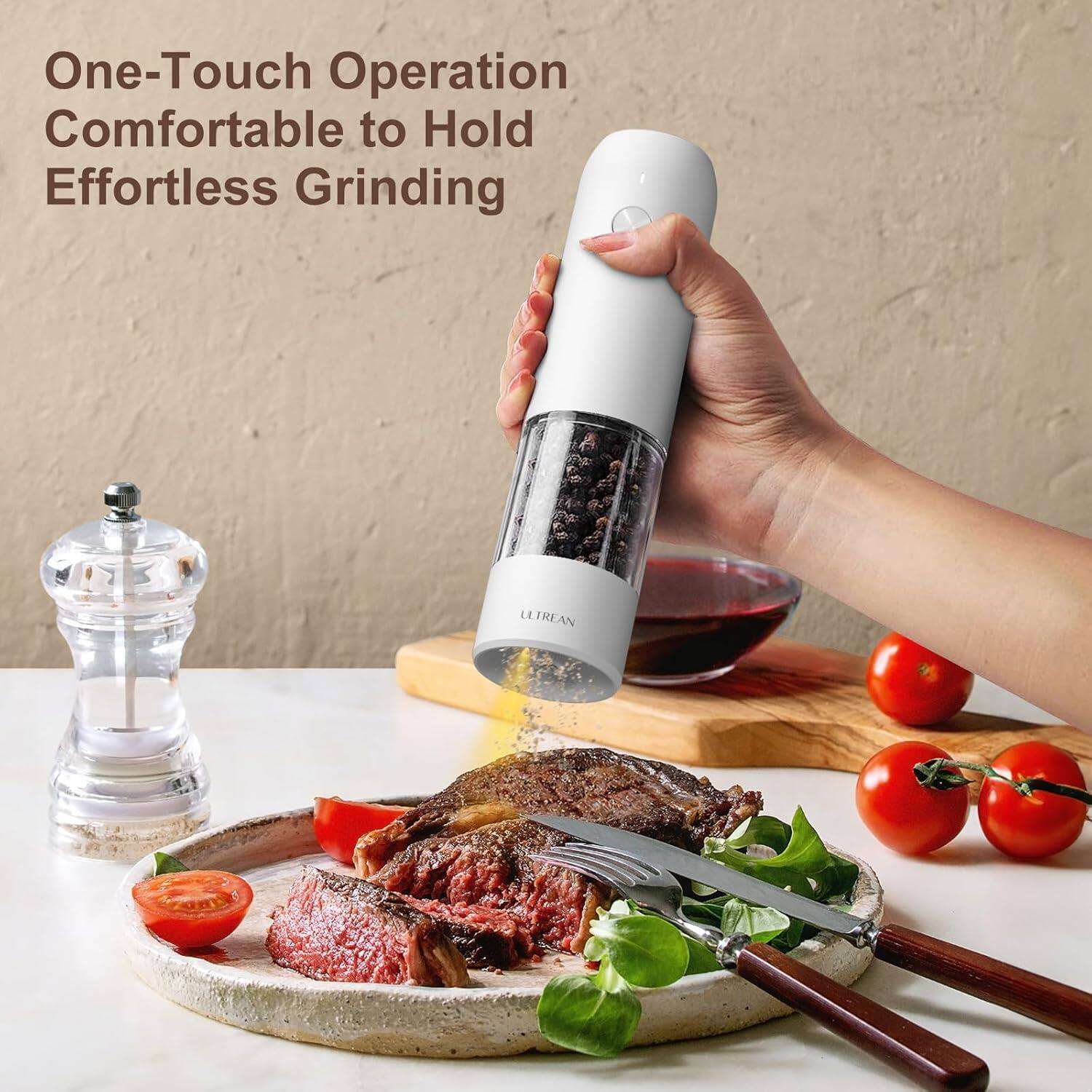 One-Touch Operation  
Comfortable to Hold  
Effortless Grinding