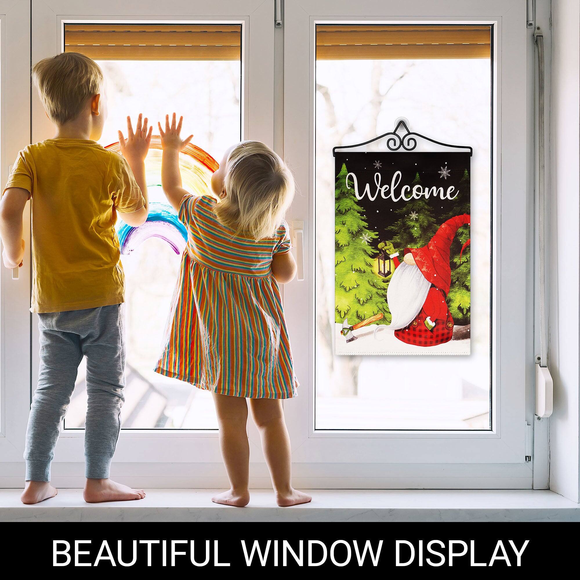Welcome to a Beautiful Window Display