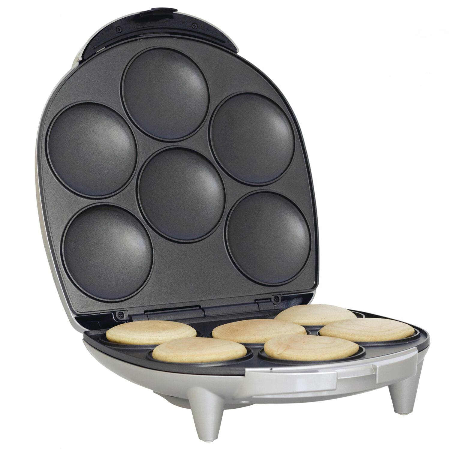 Left. Brentwood - Brentwood AR-136 6 Piece Non-Stick Arepa Maker - Silver.