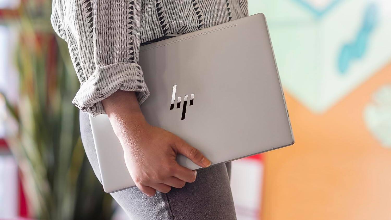 Alt View 8. HP - Elite Pro C640 Chromebook G3 14" FHD Laptop - Intel Core i5 with 8GB Memory - 512GB SSD - Thunderbolt 4 - Chrome OS - Silver.