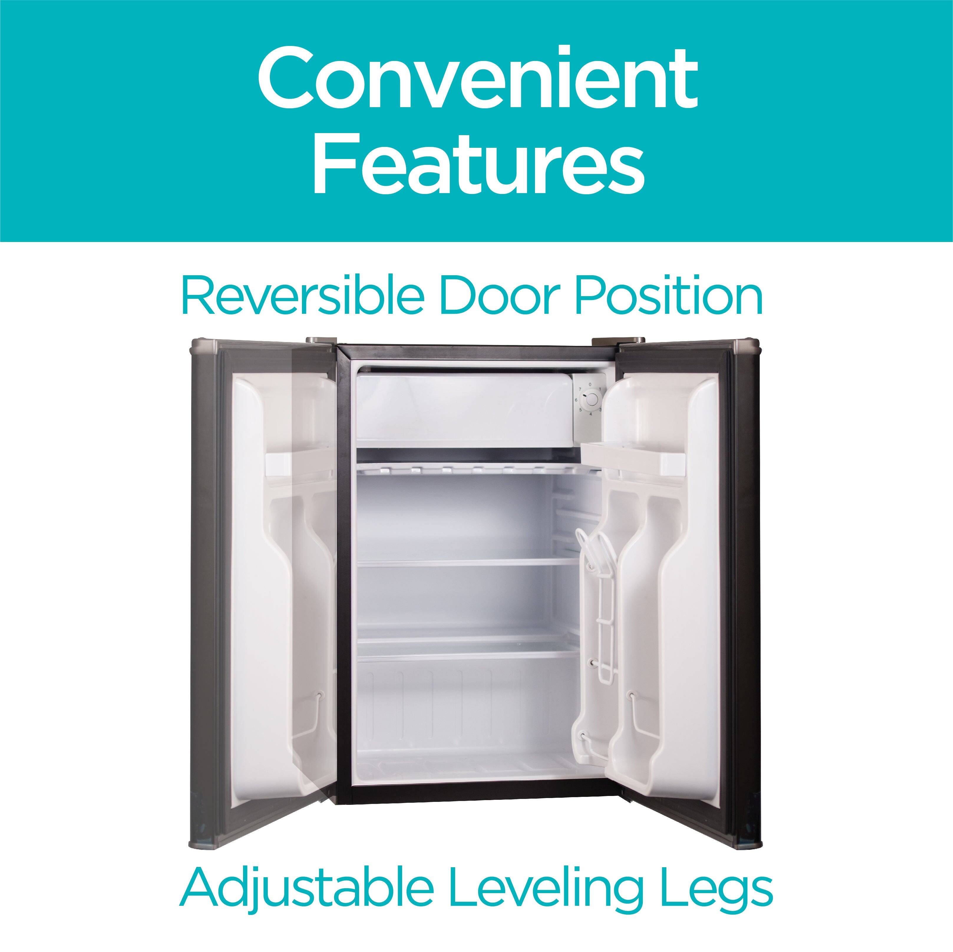 Convenient Features
Reversible Door Position
Adjustable Leveling Legs