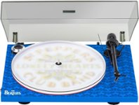 Front Zoom. Pro-Ject - Essential Stereo Turntable (Beatles Sgt. Pepper edition) - White/blue.