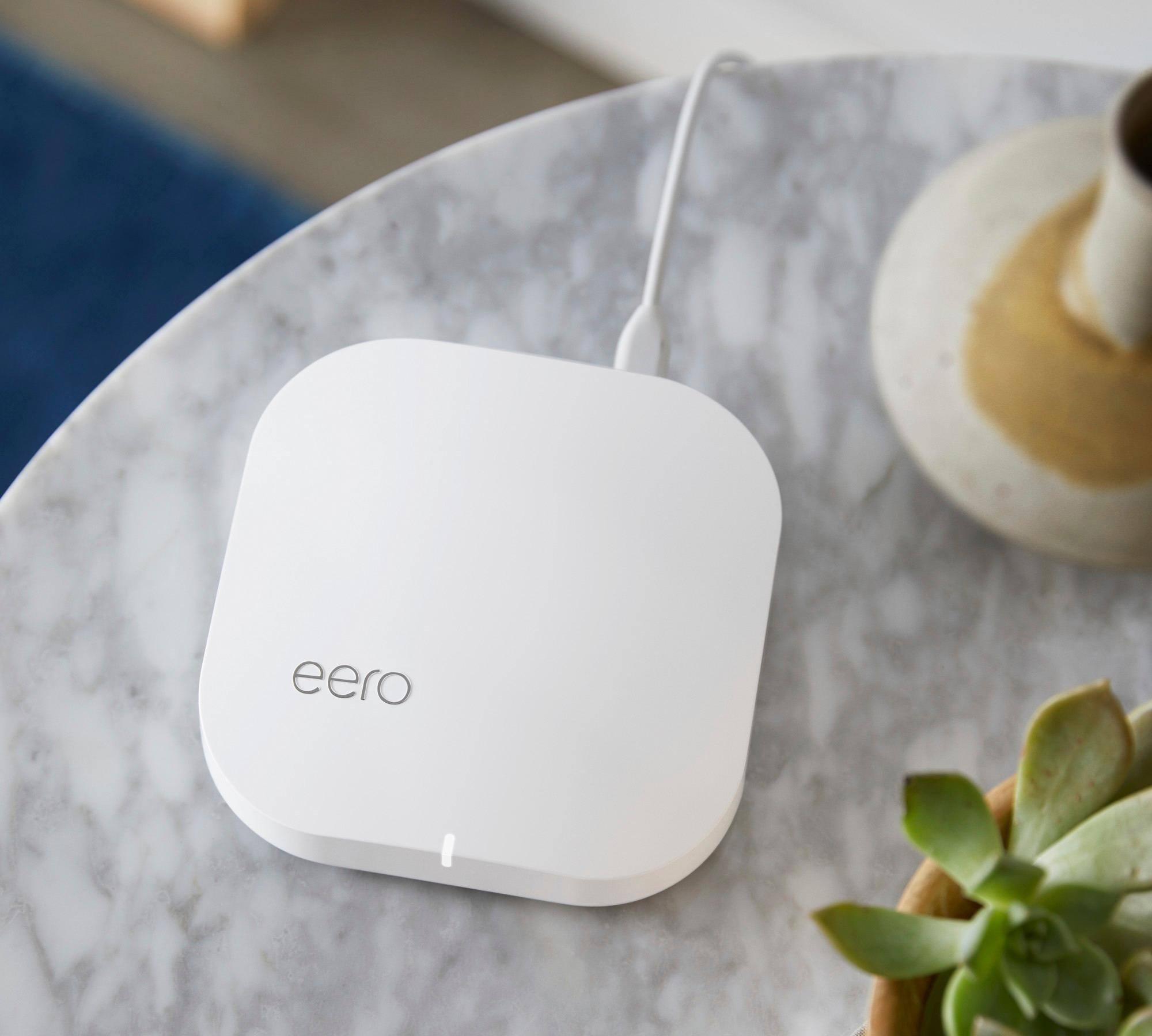 Alt View 18. eero - Mesh WiFi System (1 eero + 1 eero Beacon), 2nd Generation - White.