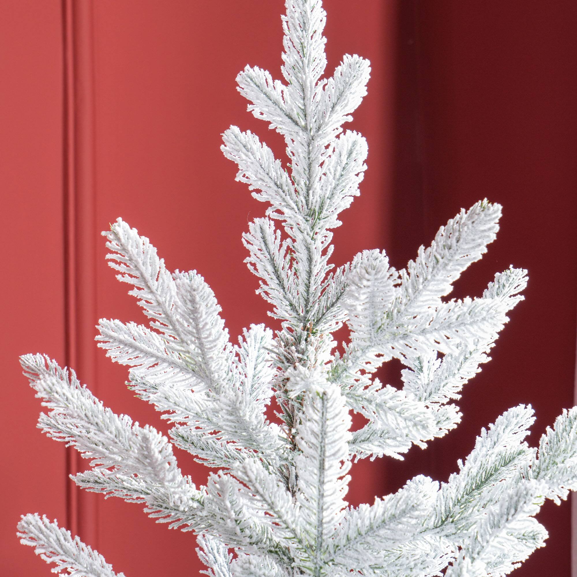 Alt View 8. Homcom - Nordic Pine Hinged Artificial Christmas Tree, 795 Branches Steel Base Snow Flocked - Green.