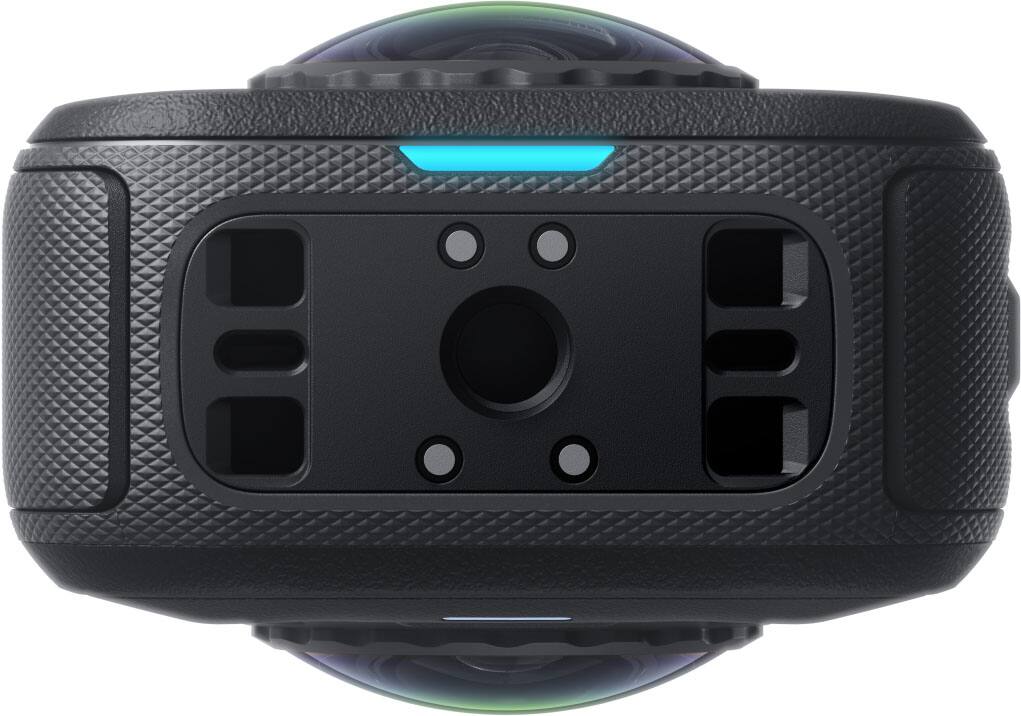 Alt View 1. Insta360 - X6 8K Action Camera - Essentials Bundle - Black.
