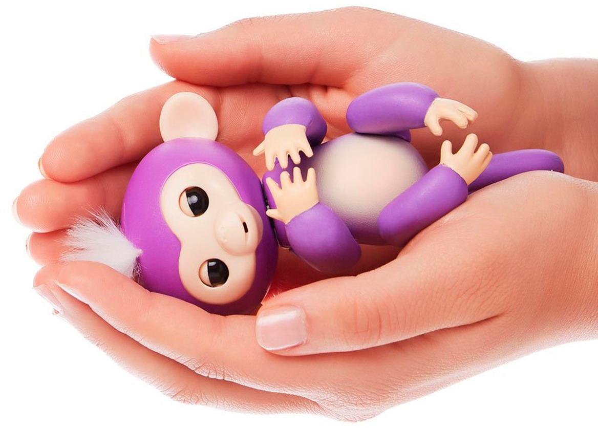 Purple WowWee Fingerlings Mia Baby Monkey Interactive Pet 