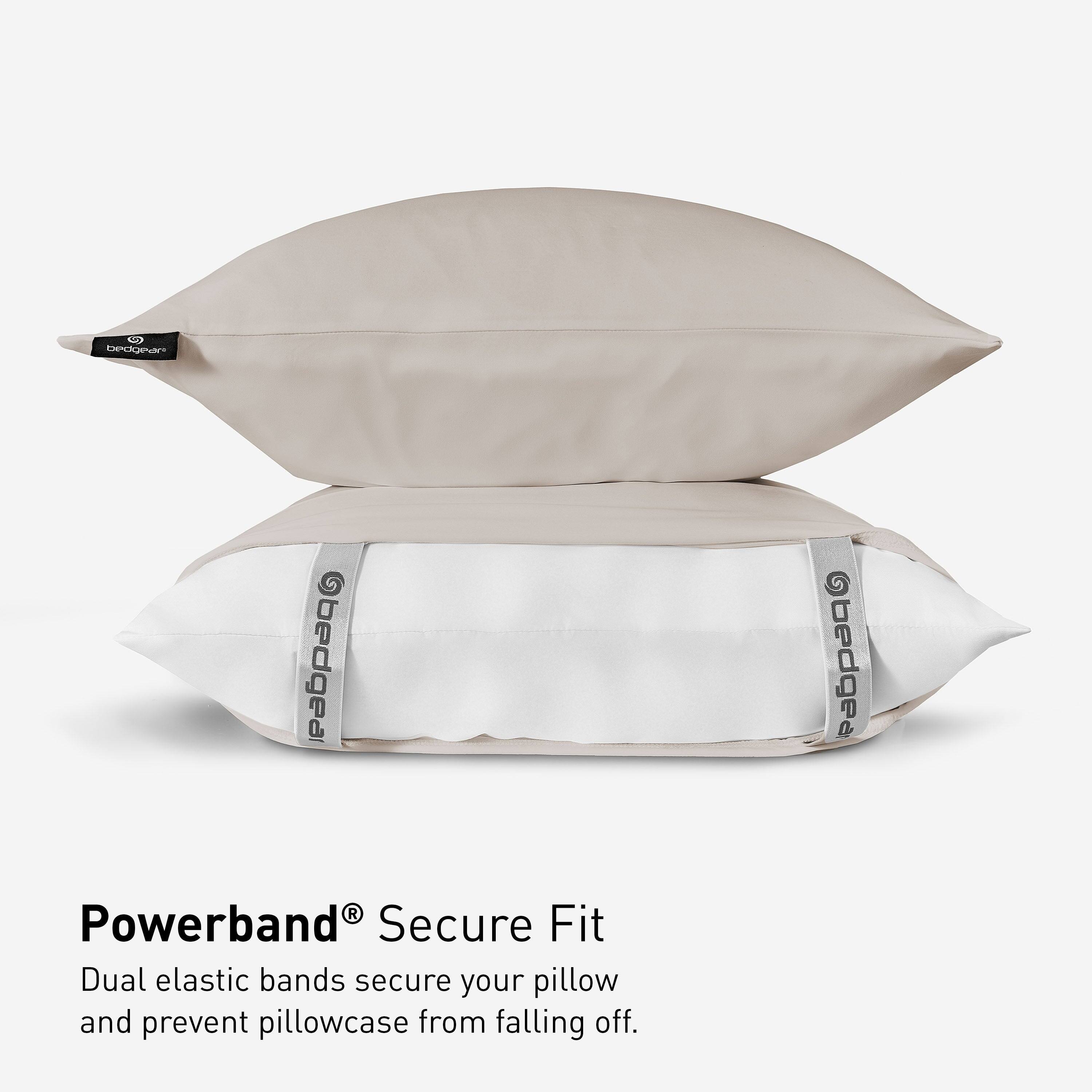bedgear Powerband Secure Fit Dual elastic bands secure your pillow and prevent pillowcase from falling off.