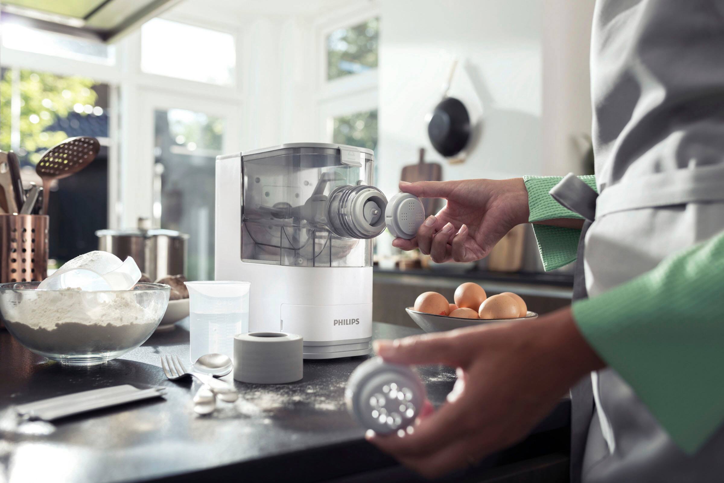 Alt View 26. Philips - Philips Compact Pasta and Noodle Maker, HR2370/05- White - White.