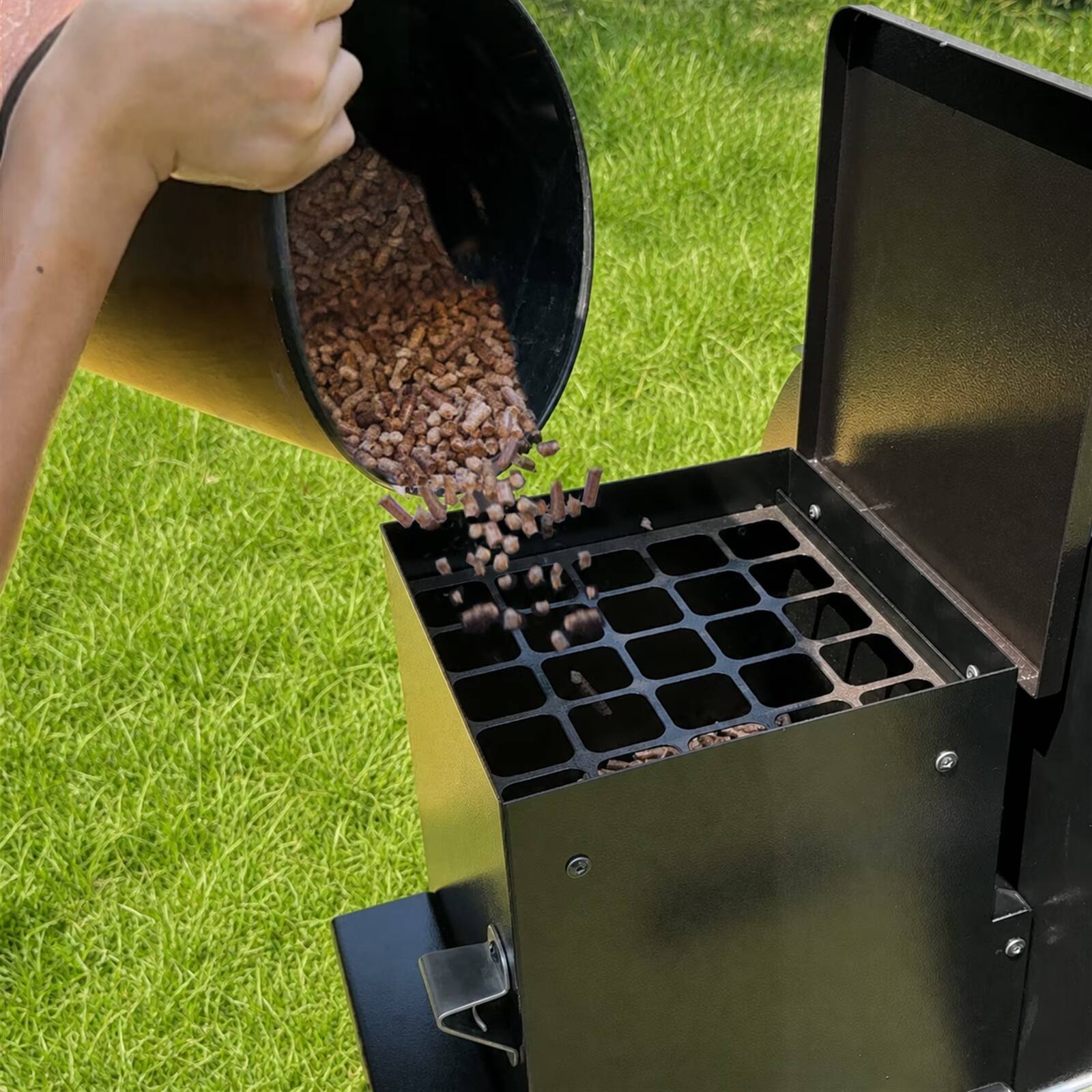 Alt View 4. KingChii - 766-sq in Brown Electric Pellet Smoker Grill with Auto Pellet Feed and PID Control.