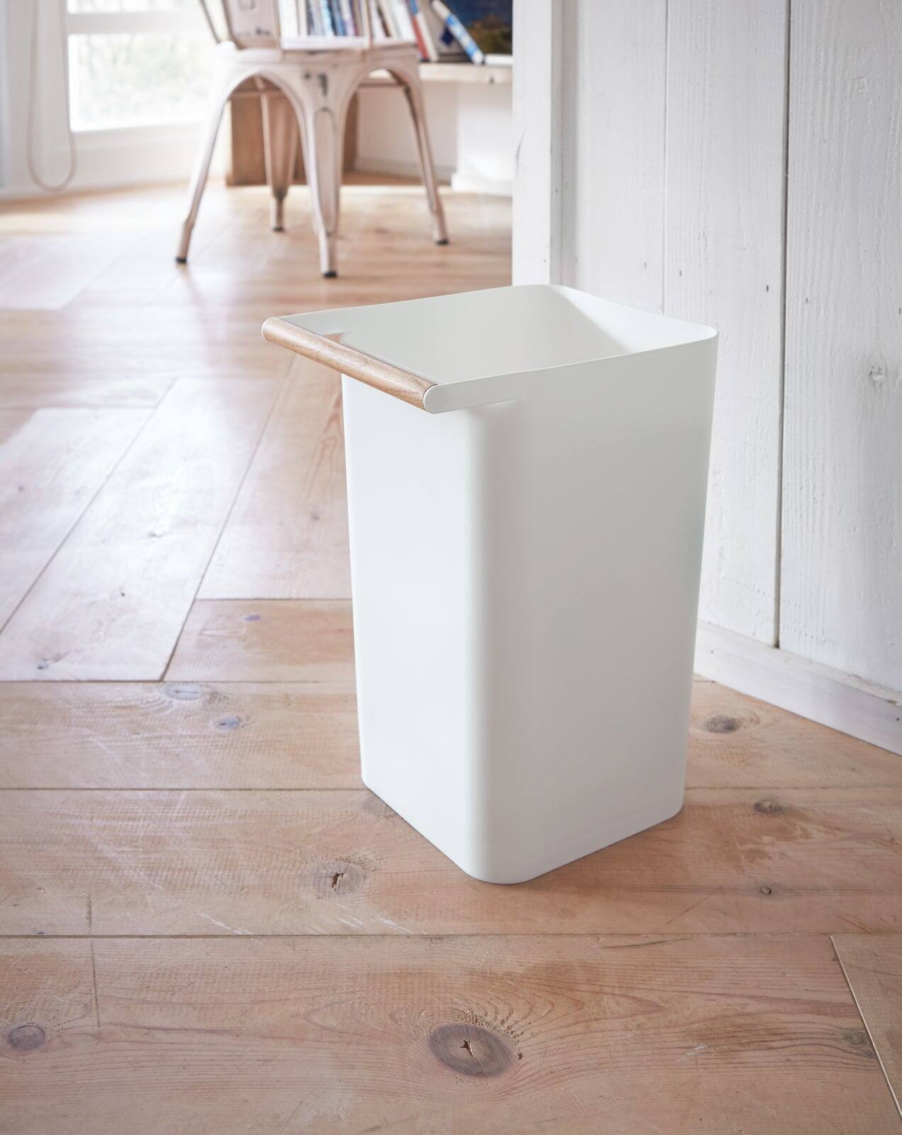Left. Yamazaki Home - Trash Can - White.
