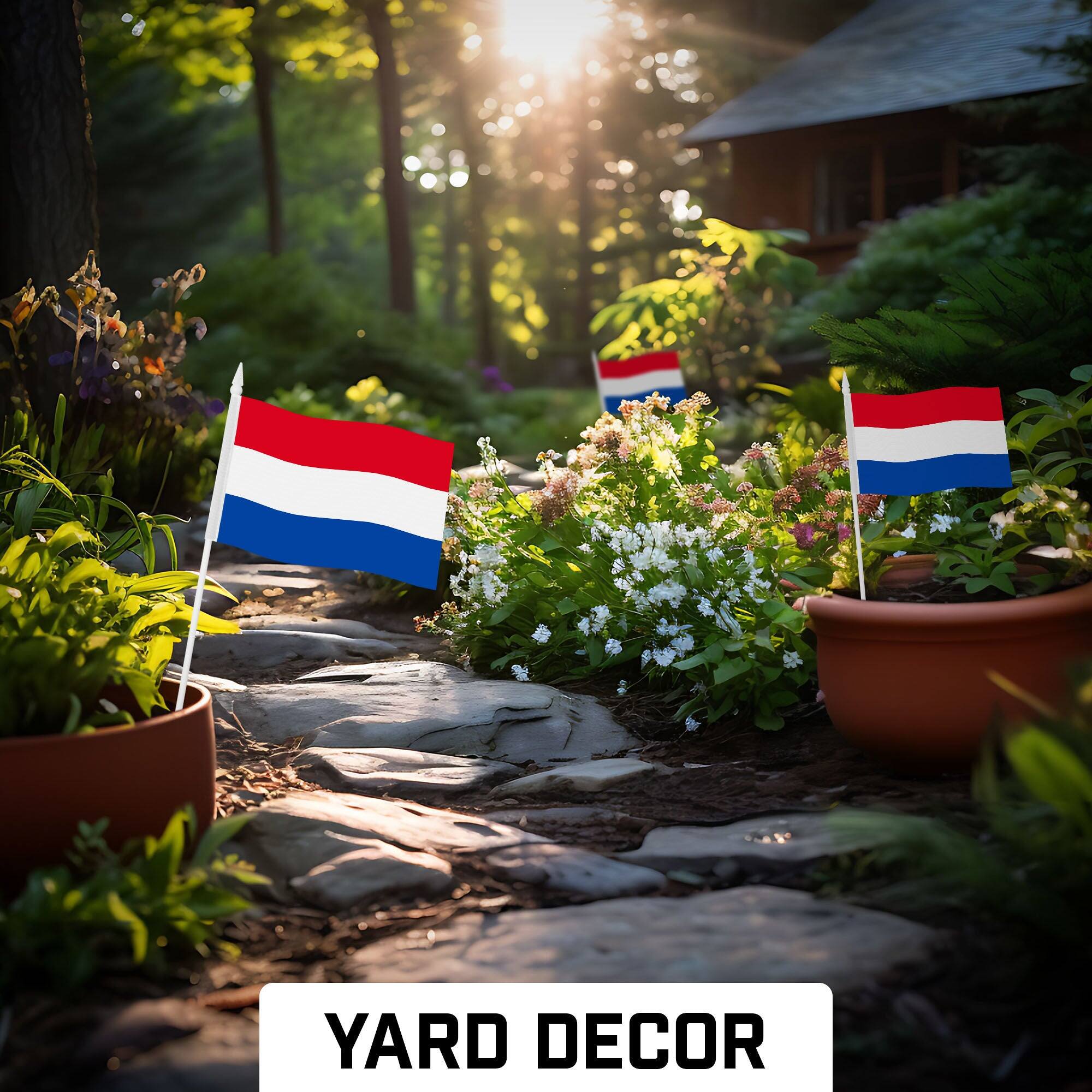 YARD DECOR