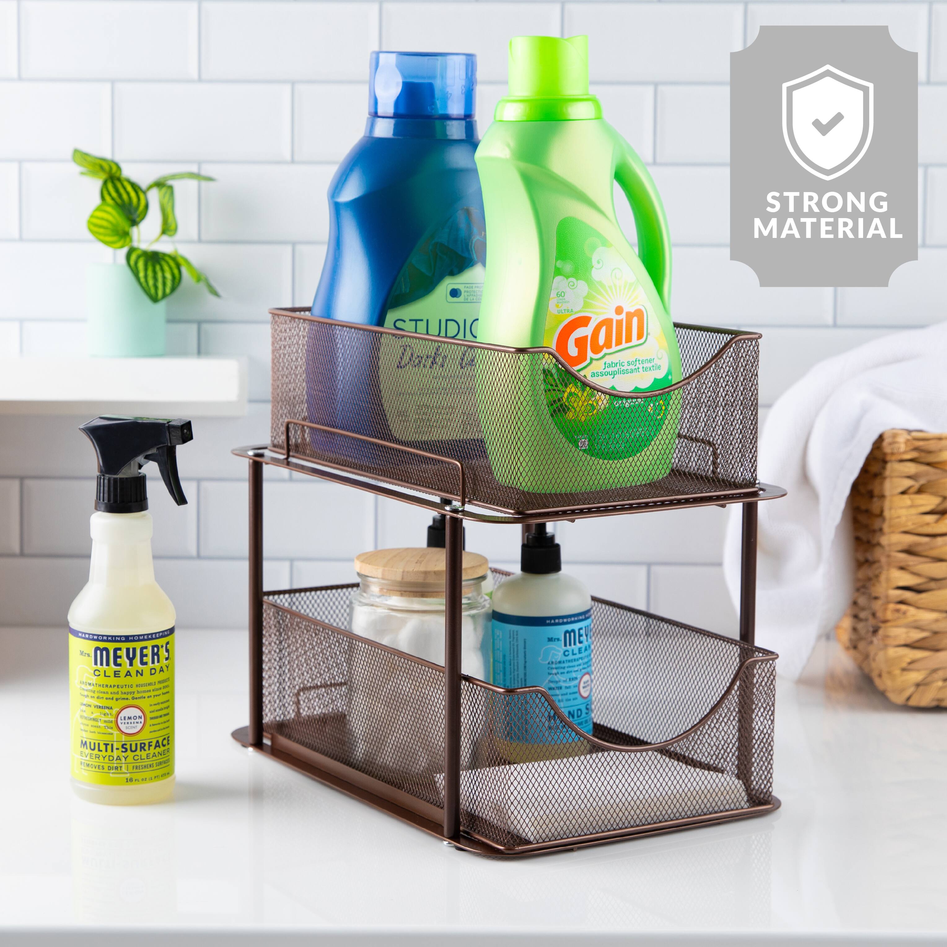 STRONG MATERIAL

STUDIO Dark-C

Gain fabric softener assouplissant textile ECO

MEYER'S CLEAN DAY

MULTI-SURFACE EVERYDAY CLEANER