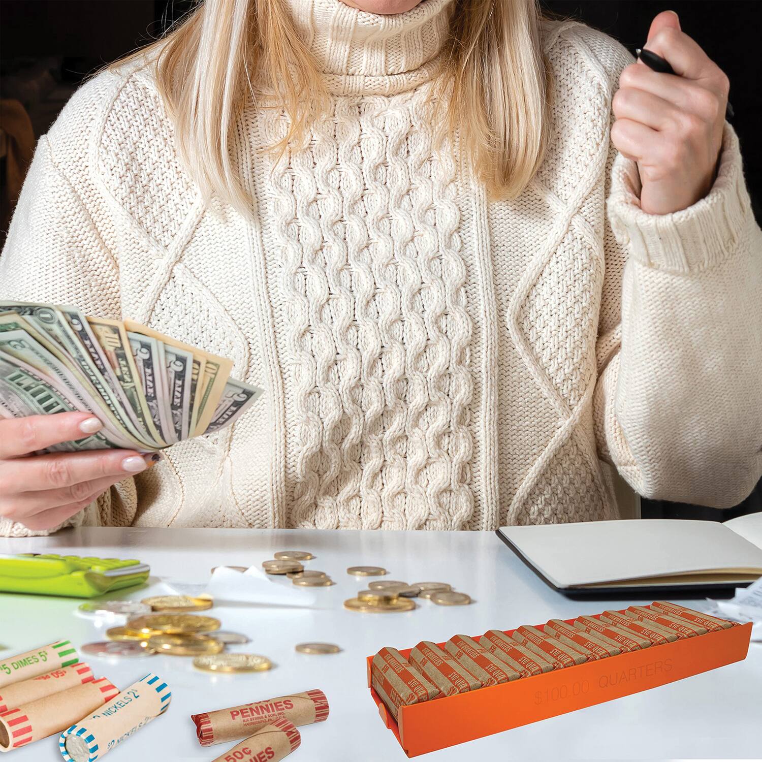 A TV NSLE  
AAR LIZE M  
2 E i JE DIMES 5 5 1 2 NCKELS'2 - HNCA PENNIES  
NOTE - E 50C IES FR 18.000100 QUARTERS $100.00