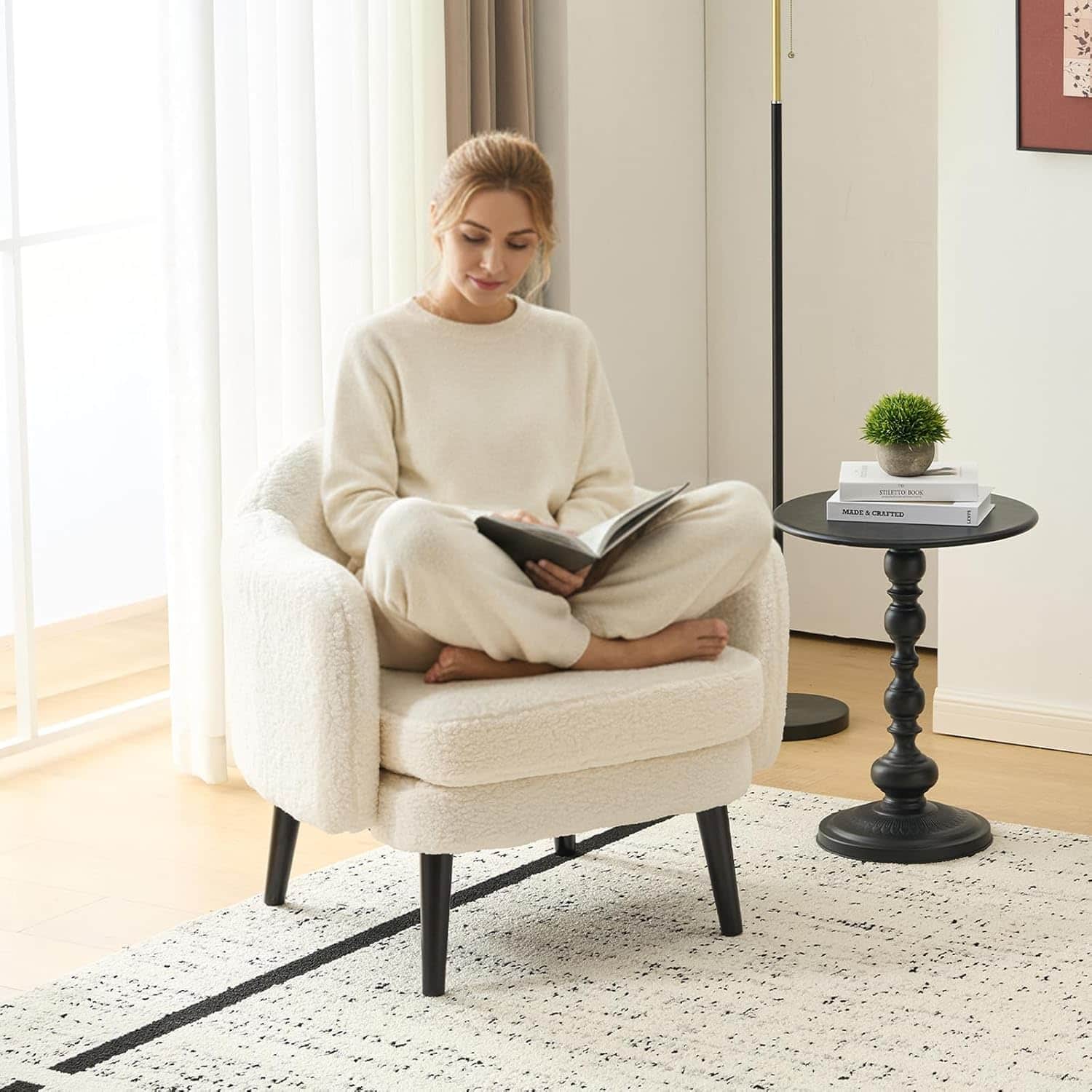 Winado - 1PC 30.3" Wide Modern Barrel Accent Armchair with Track Armrest, Solid Wooden Legs, Comfy Upholstered Sofa Club Chair - Teddy Fleece-White