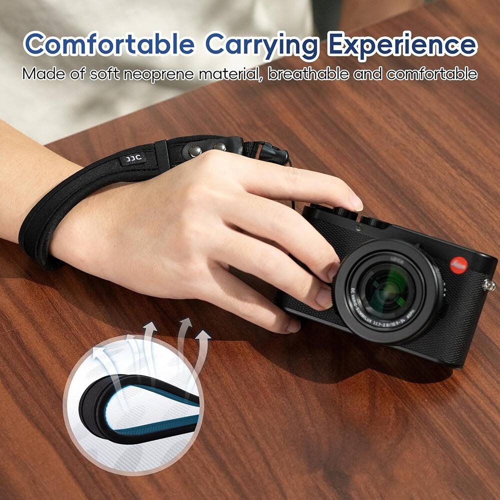 Comfortable Carrying Experience  
Made of soft neoprene material, breathable and comfortable