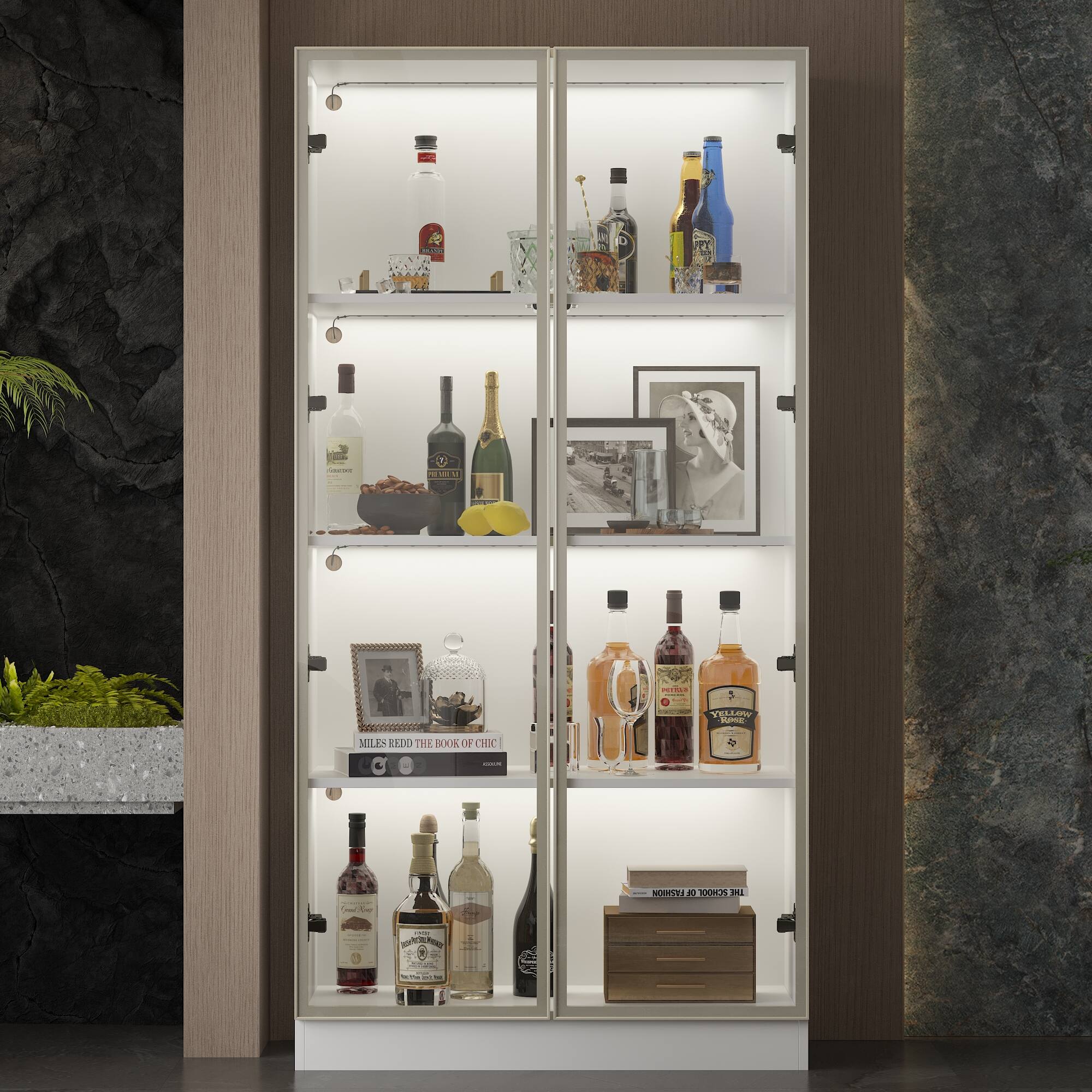 a - - A MILES REED THE BOOK OF CHIC I P 1 V CELA me b I T J 1ORS mL   - - De - - - -