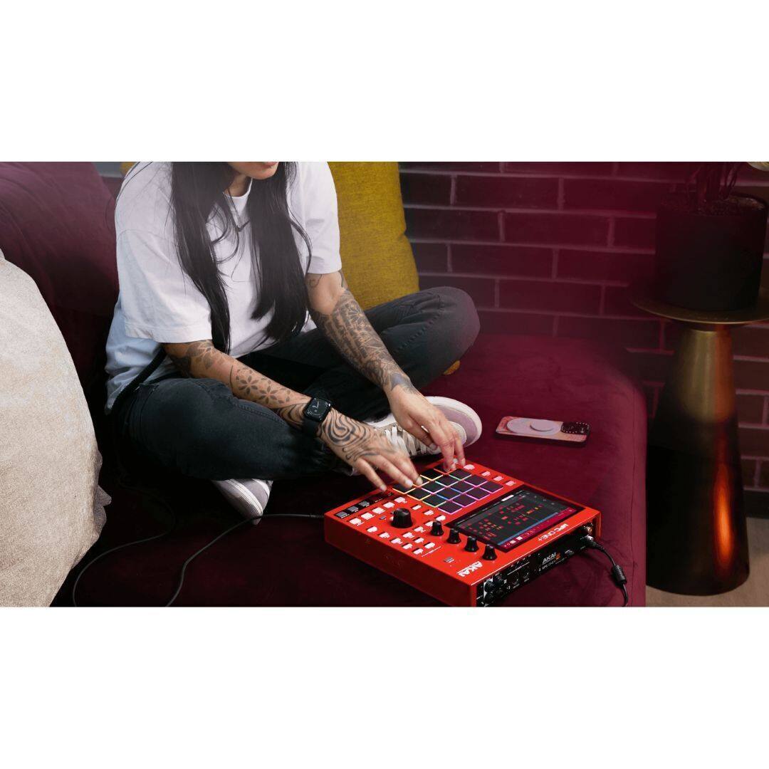 Back. Akai - Akai Professional MPC One+ MIDI Controller with Monitor Headphones Bundle.