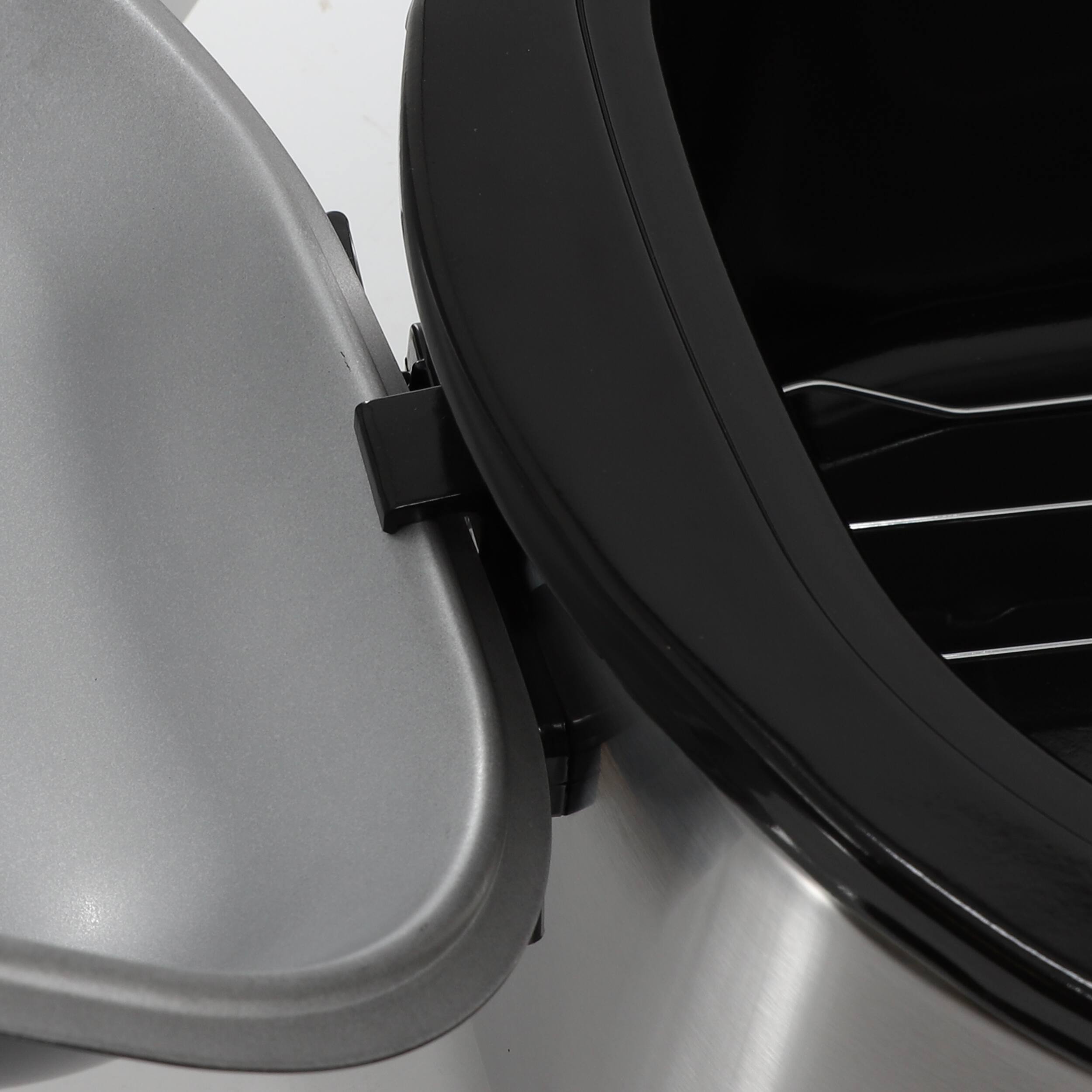 Alt View 6. MegaChef - MegaChef 22 Quart Electric Roaster Oven with High Dome Self-Basting Lid - Silver.