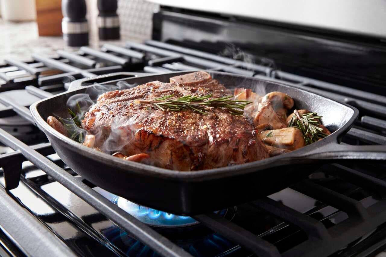 Alt View 18. Maytag - 5.0 Cu. Ft. Self-Cleaning Freestanding Fingerprint Resistant Gas Range - Stainless Steel.