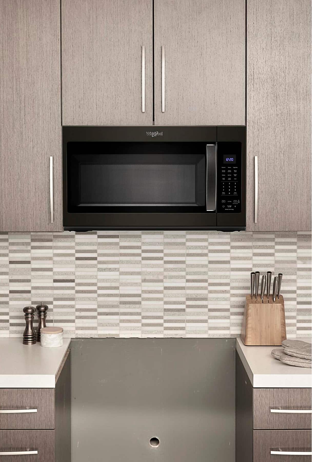 Alt View 18. Whirlpool - 1.9 Cu. Ft. Over-the-Range Microwave with Sensor Cooking - Black Stainless Steel.