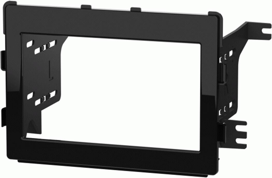 Left. Metra - Dash Kit for 2020-Up Mitsubishi Outlander Sport Vehicles - High-gloss Black.