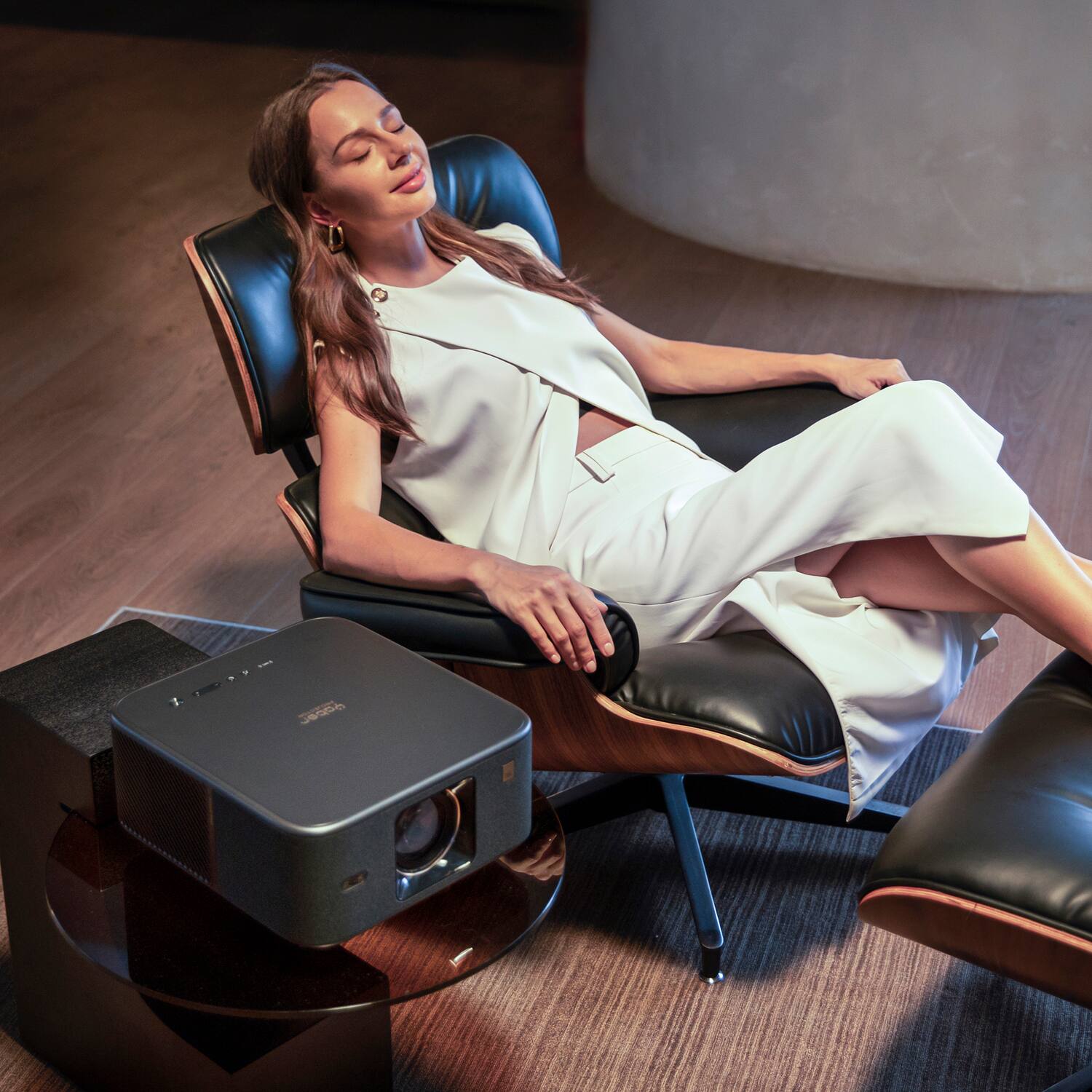 yaber(ヤバー) projector K3 JBLスピーカー内蔵　箱付き Amazon.co.jp: Yaber K3 プロジェクター 超高輝度 Google TV搭載