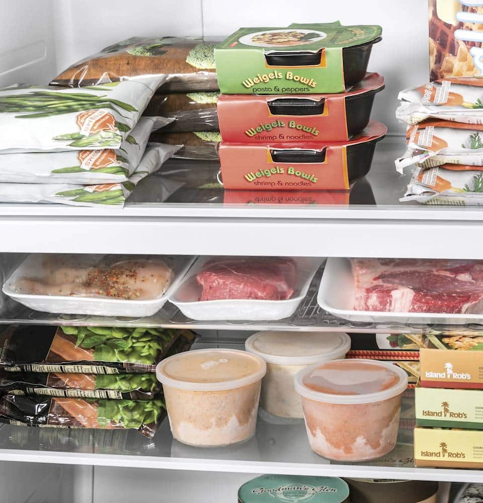 Alt View 14. GE - 17.3 Cu. Ft. Frost-Free Upright Freezer - White.