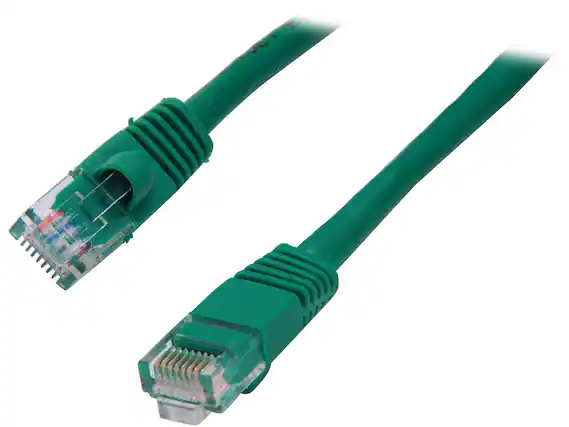 Front. Cables to Go - C2G 15194 Cat5e Cable - Snagless Unshielded Ethernet Network Patch Cable, Green (7 Feet, 2.13 Meters).