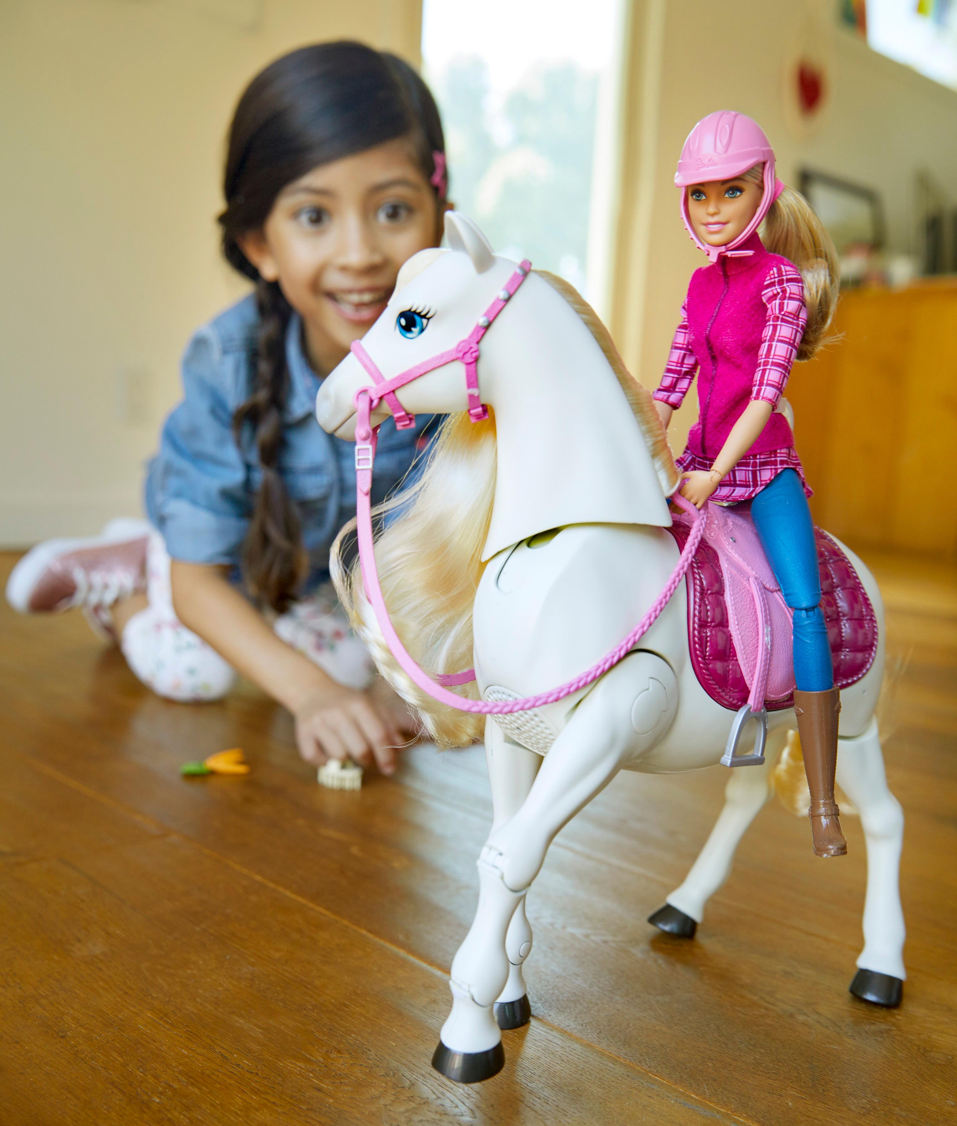 Barbie Dream Horse and  Doll Voice and Touch Activated Interactive Set Blonde 