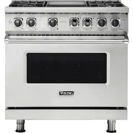 Front. Viking - 5-Series 5.6 Cu. Ft. Self-Cleaning Freestanding Dual Fuel Convection Range - Stainless steel.